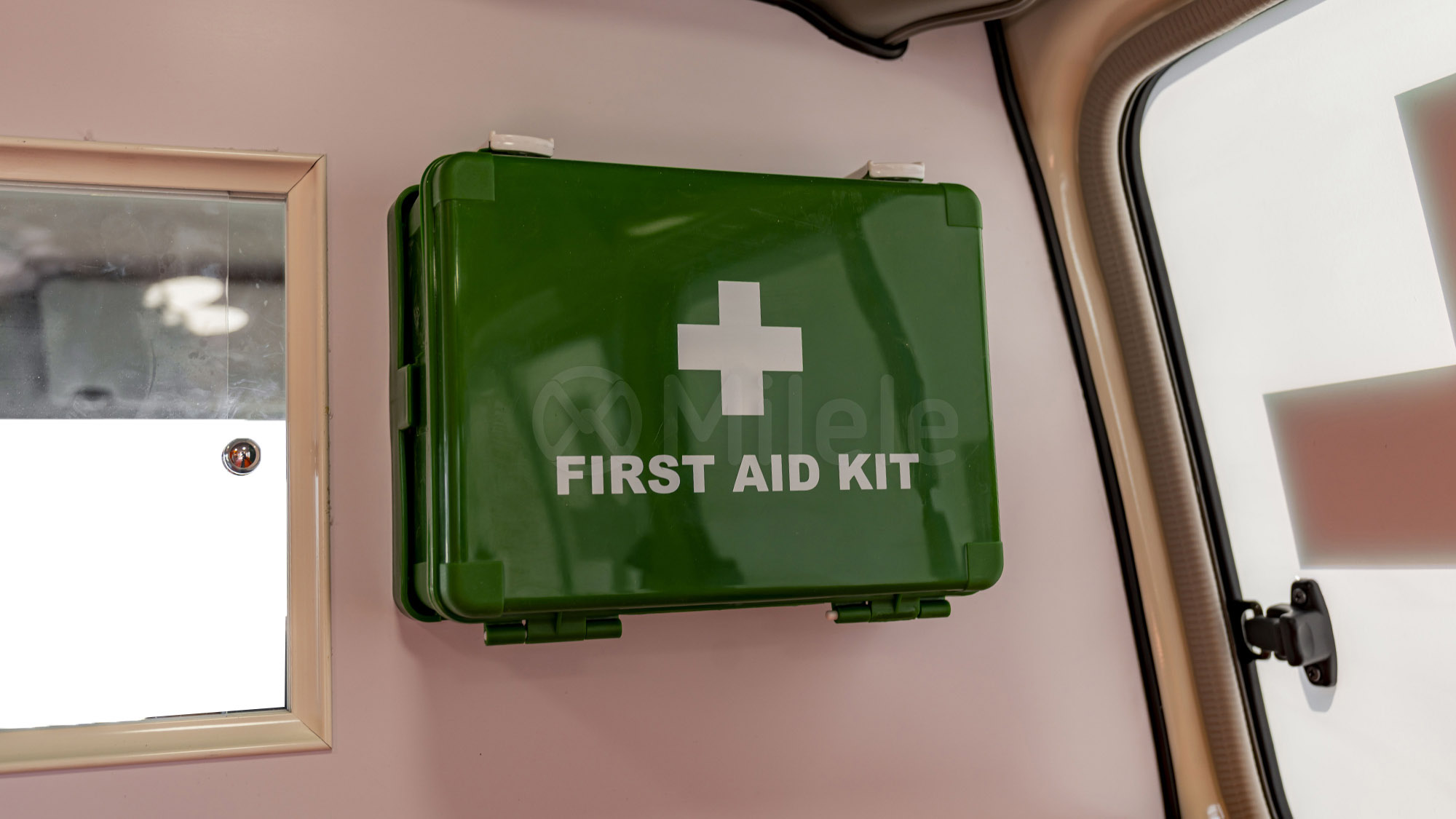 
								(LHD) TOYOTA LC78 AMBULANCE 4.2D MT MY2026 – WHITE full									