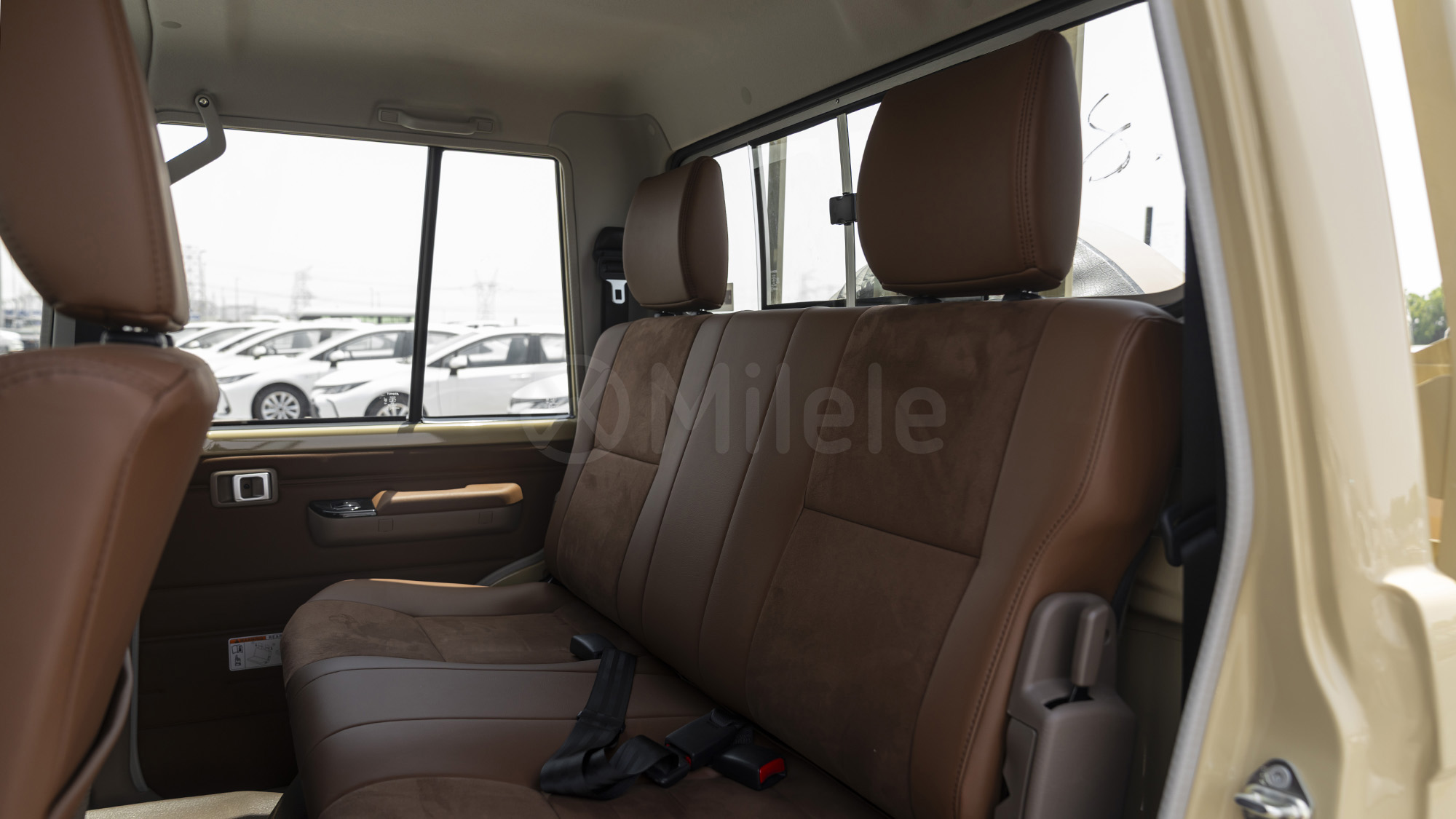 
								(LHD) TOYOTA LC79DC 2.8D AT MY2025 – BEIGE full									
