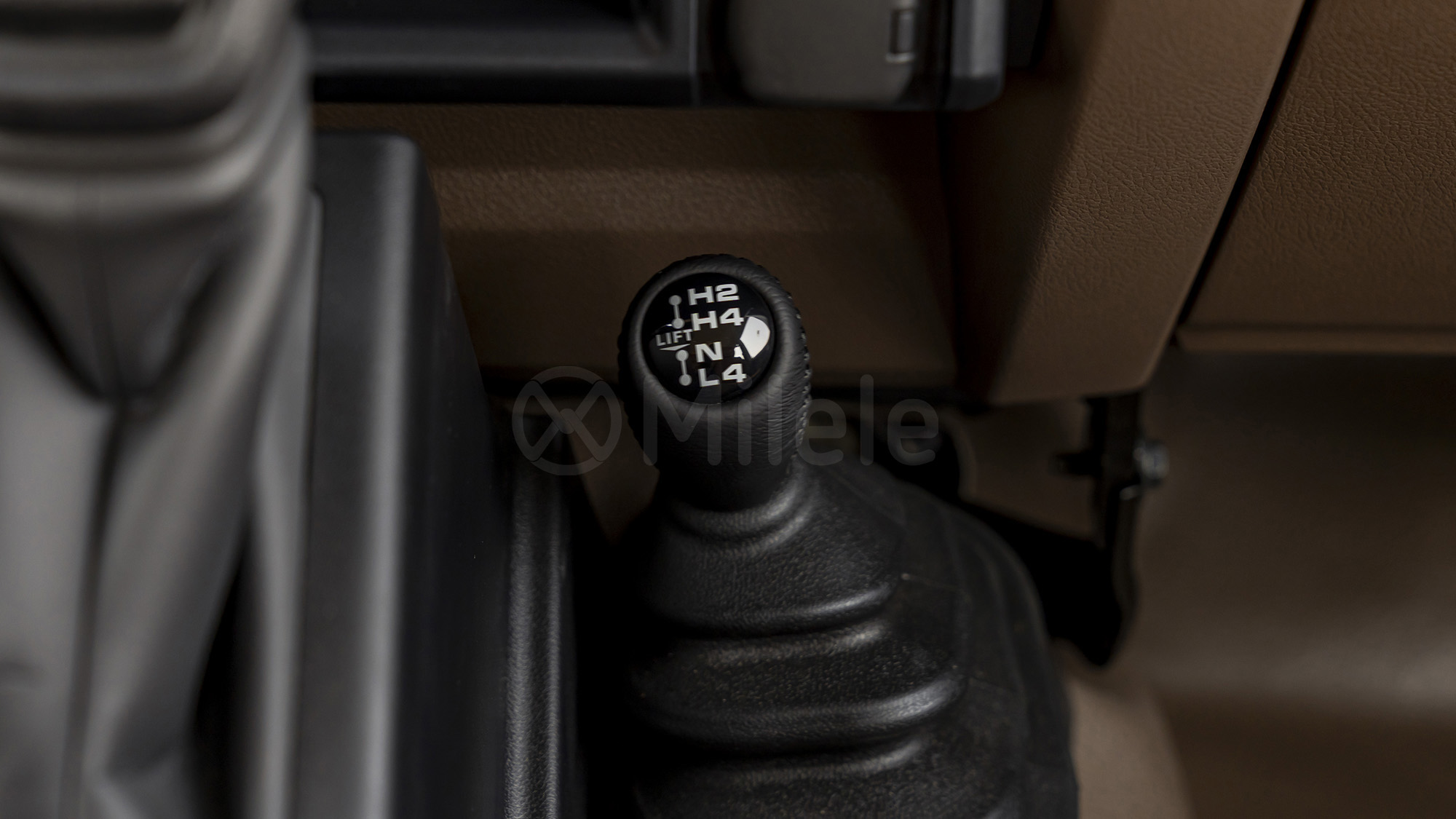 
								(LHD) TOYOTA LC79DC 2.8D AT 4X4 MY2025 – BEIGE full									
