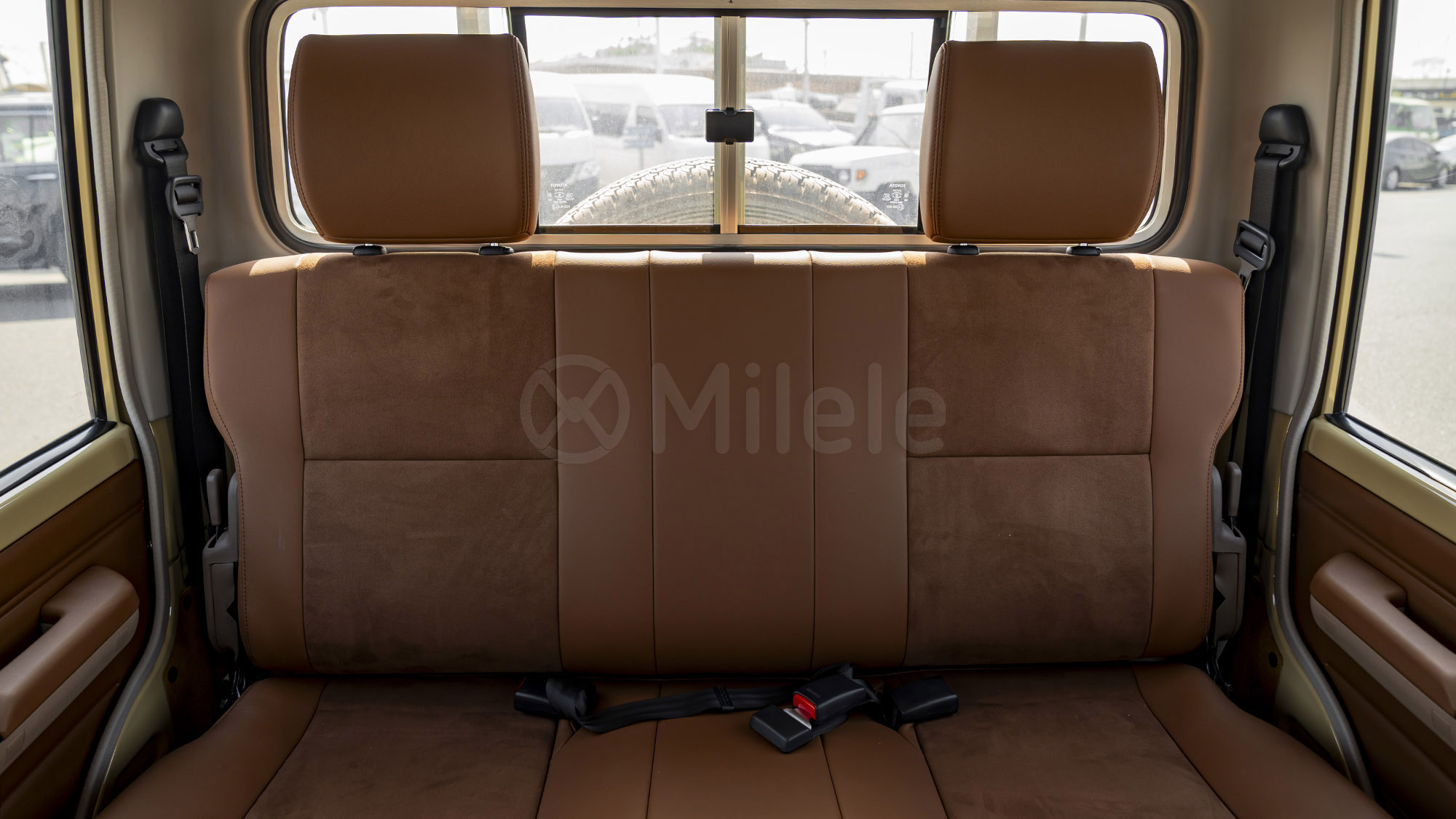 
								(LHD) TOYOTA LC79DC 2.8D AT 4X4 MY2025 – BEIGE full									