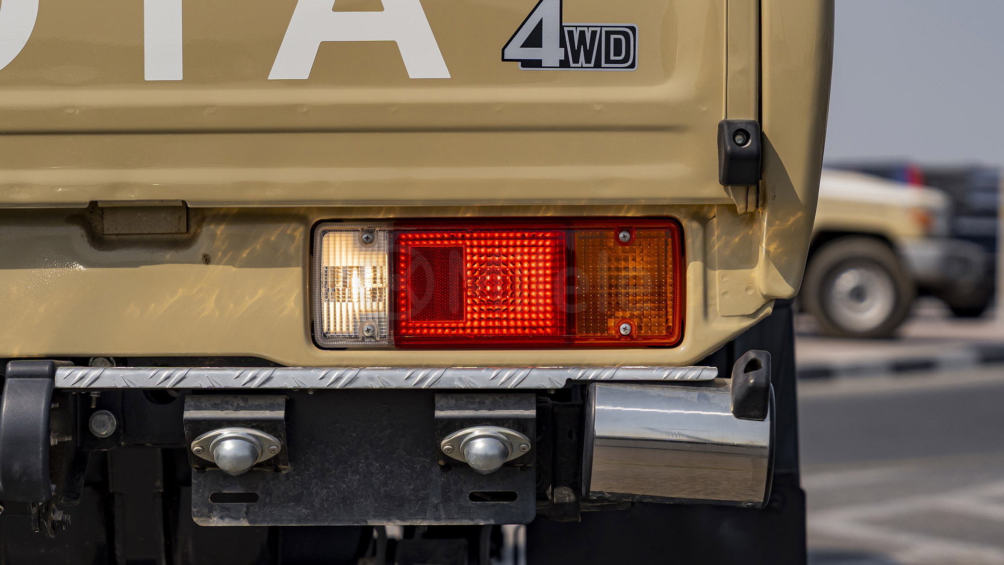 
								(LHD) TOYOTA LC79DC 2.8D AT 4X4 MY2025 – BEIGE full									