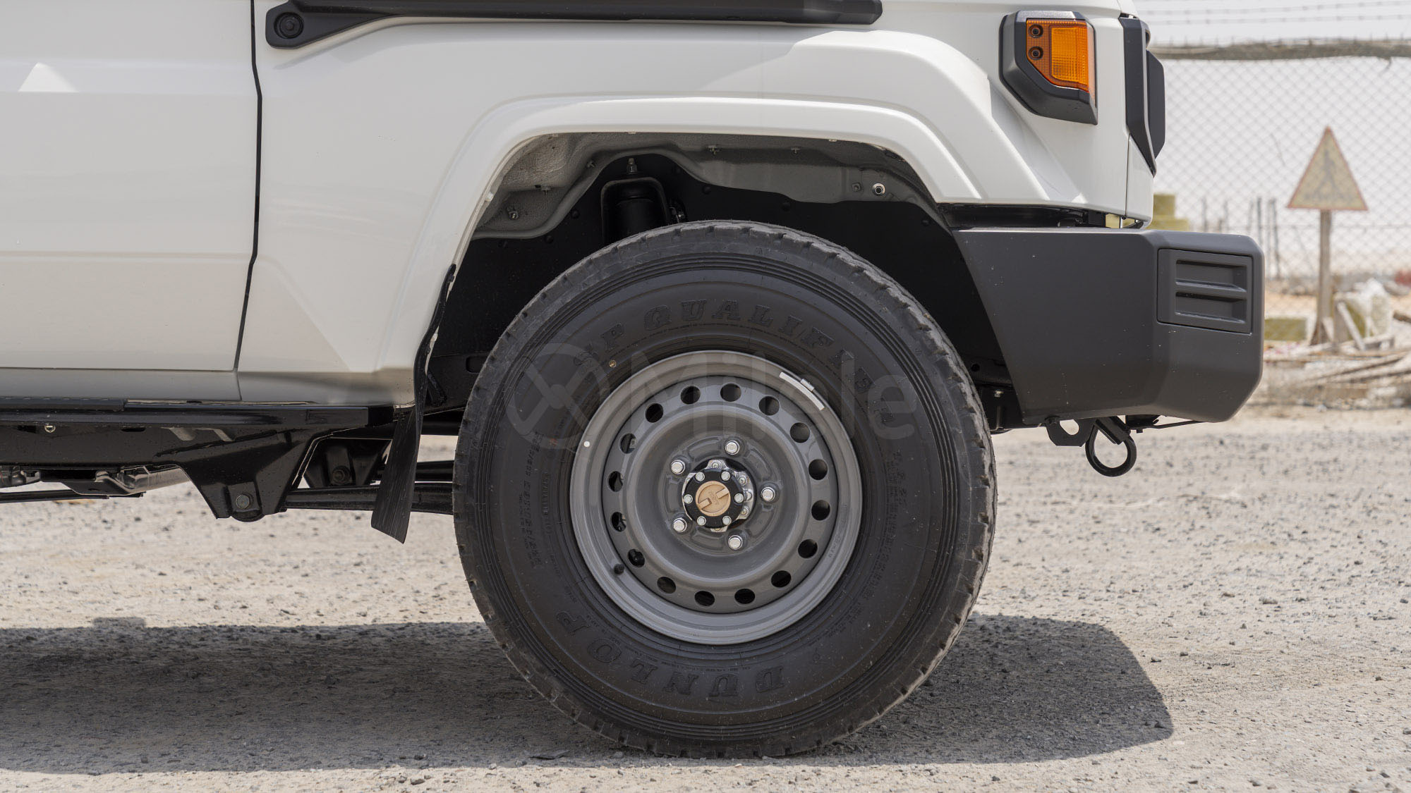 
								(LHD) TOYOTA LC79SC 4.0P MT 4X4 MY2025 – WHITE full									
