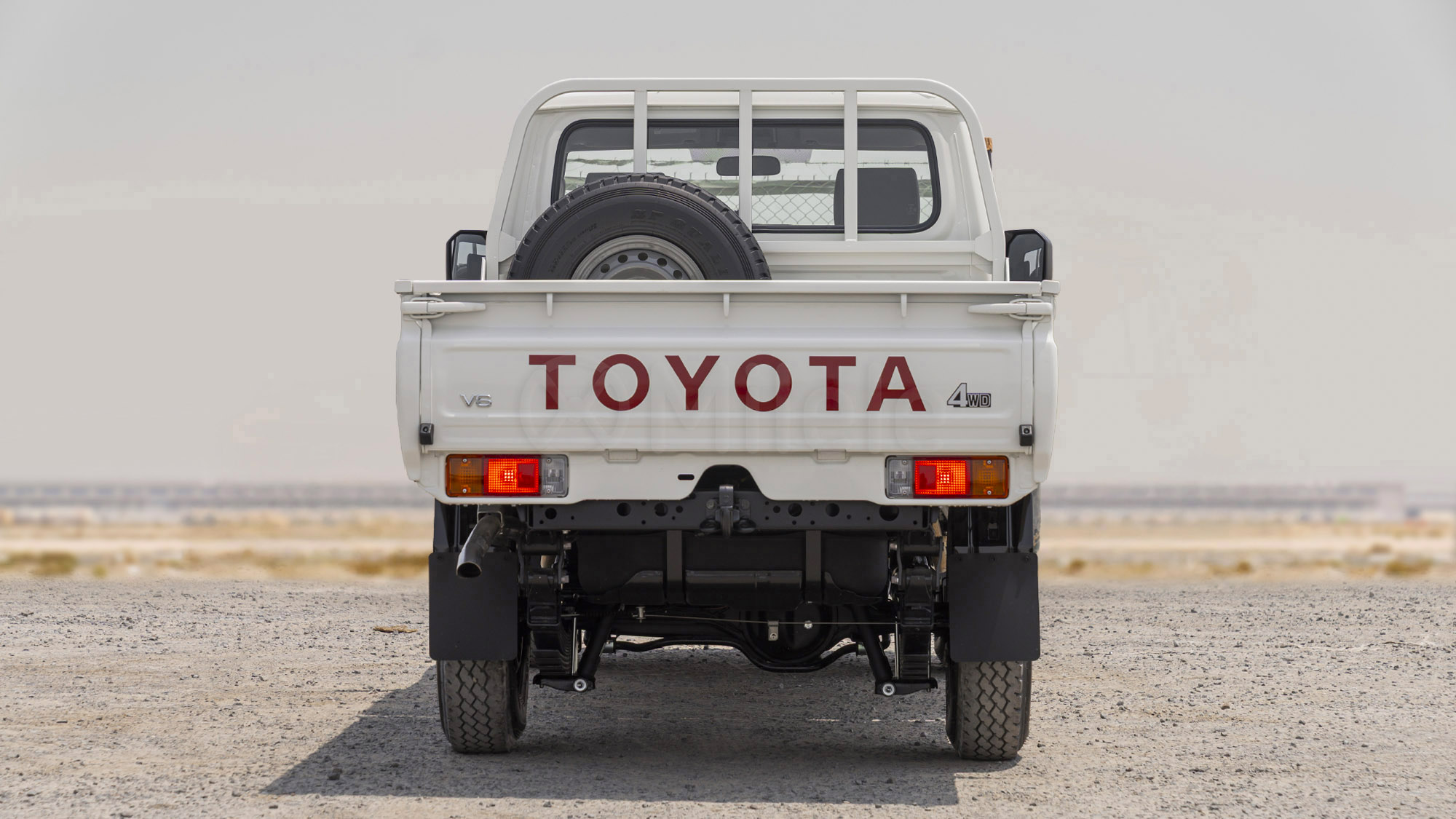 
								(LHD) TOYOTA LC79SC 4.0P MT 4X4 MY2025 – WHITE full									