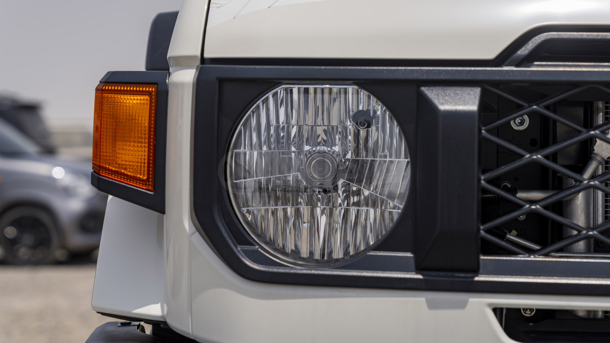 
(LHD) TOYOTA LC79SC 4.2D MT MY2025 – WHITE full									