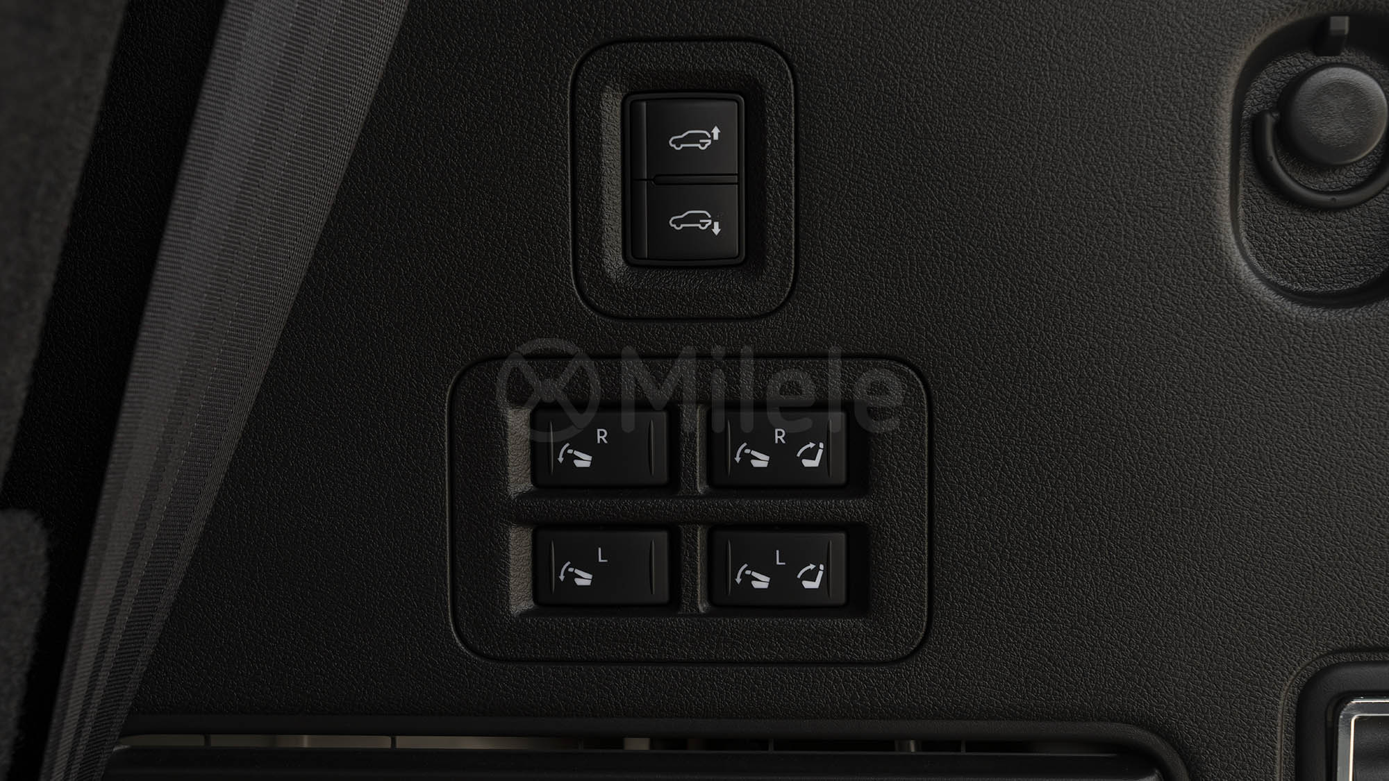 
								(LHD) NISSAN PATROL LE PLATINUM 3.5P AT MY2025 – BLACK full									