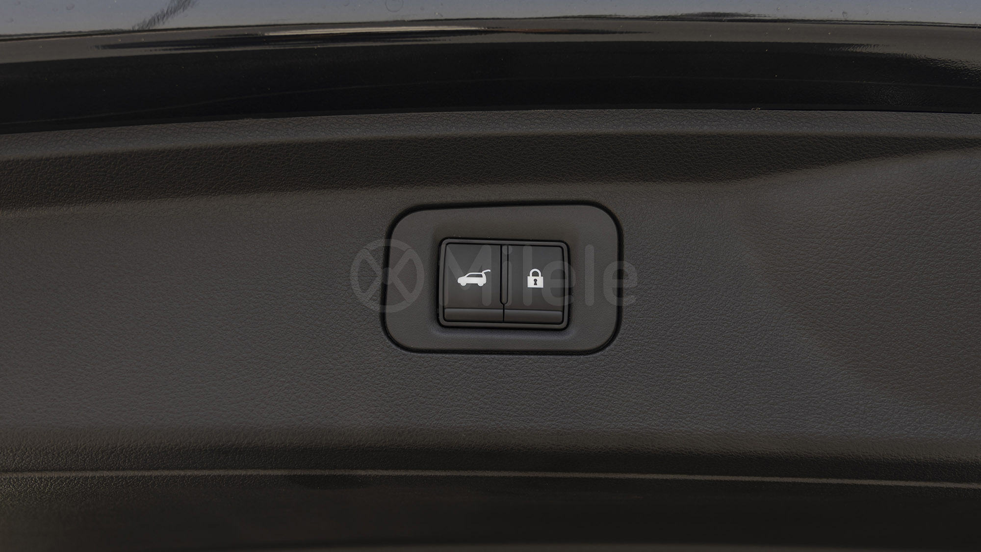 
								(LHD) NISSAN PATROL LE PLATINUM 3.5P AT MY2025 – BLACK full									