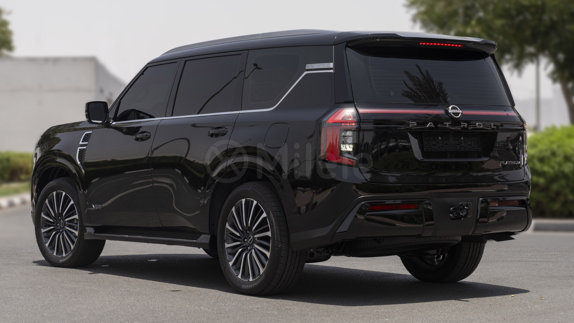 
								(LHD) NISSAN PATROL LE PLATINUM 3.5P AT MY2025 – BLACK full									