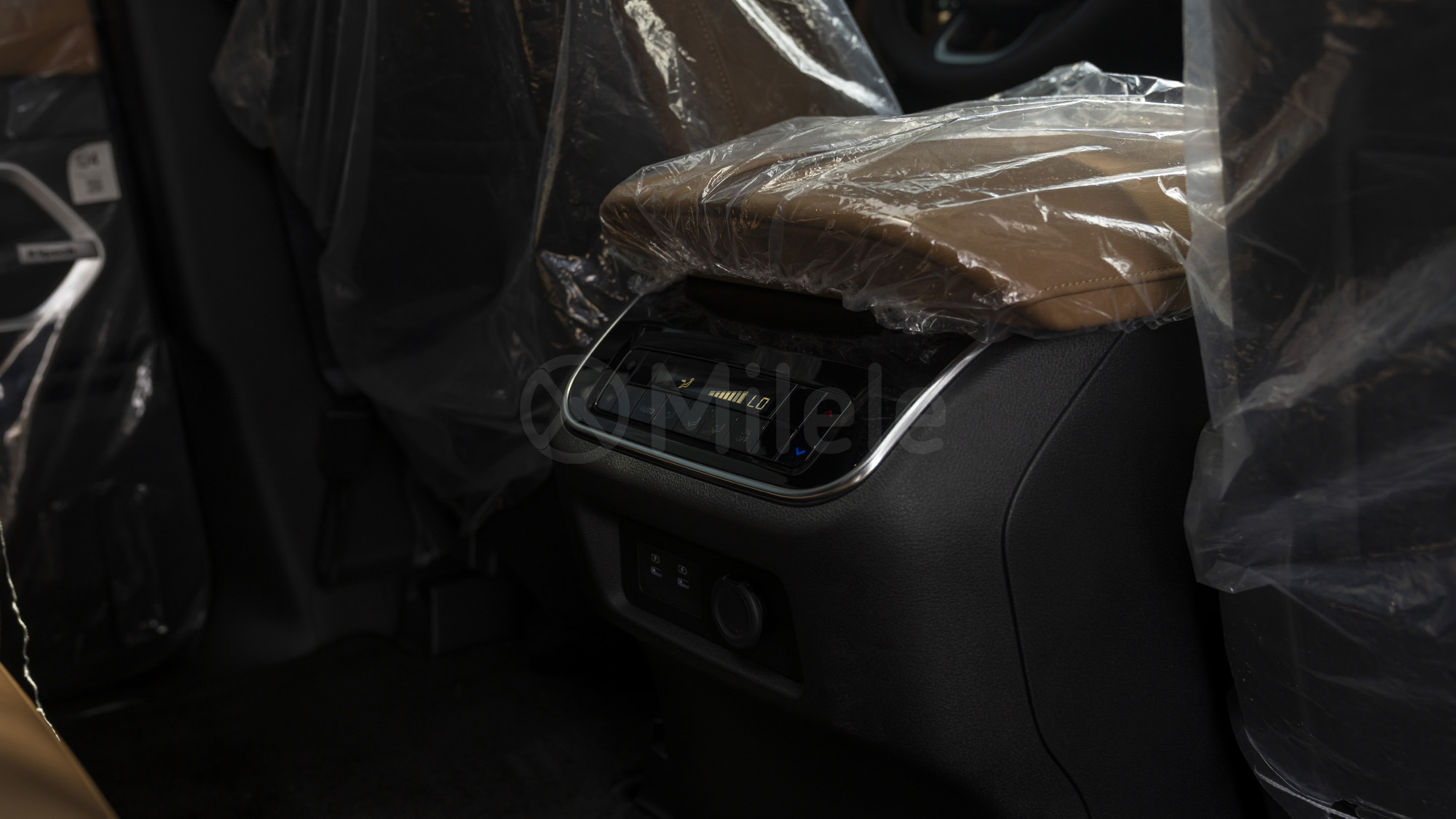 
								(LHD) NISSAN PATROL LE PLATINUM 3.5P AT MY2025 – BLACK full									