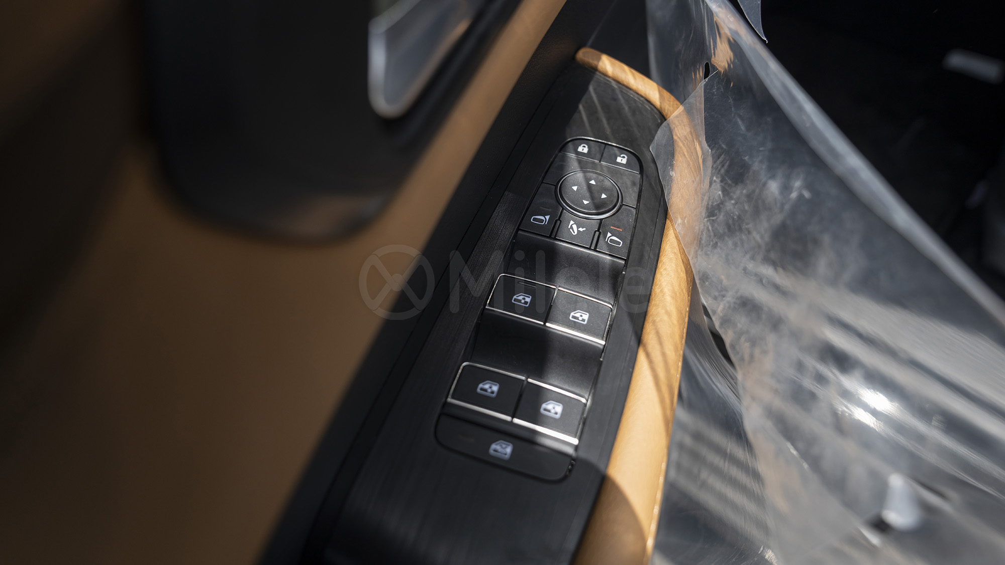 
								(LHD) NISSAN PATROL LE PLATINUM 3.5P AT MY2025 – BLACK full									