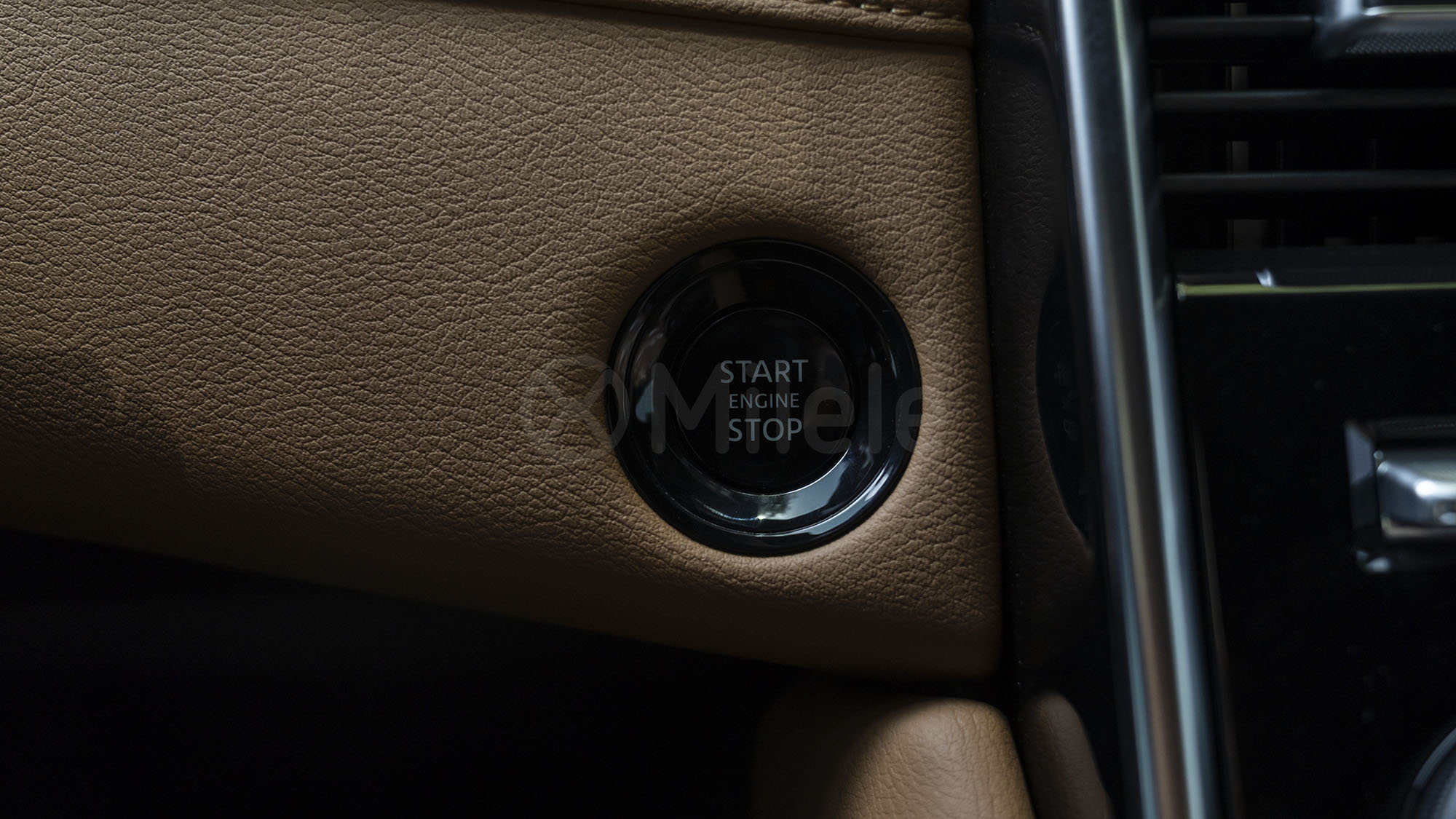 
								(LHD) NISSAN PATROL LE PLATINUM 3.5P AT MY2025 – BLACK full									