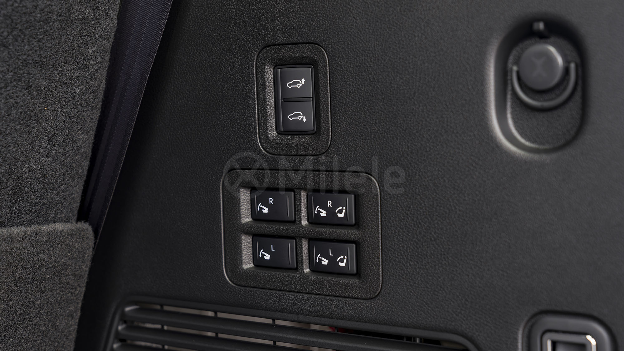 
								(LHD) NISSAN PATROL LE PLATINUM 3.5P AT AWD MY2026 – Black full									