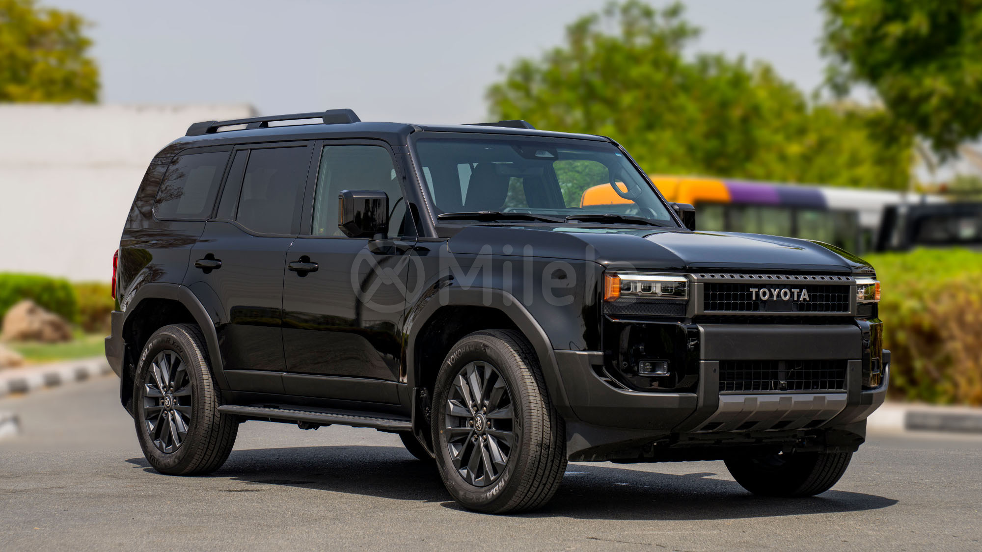 
								(LHD) TOYOTA PRADO 250 PREMIUM 2.4P HEV AT 4X4 MY2025 – BLACK full									