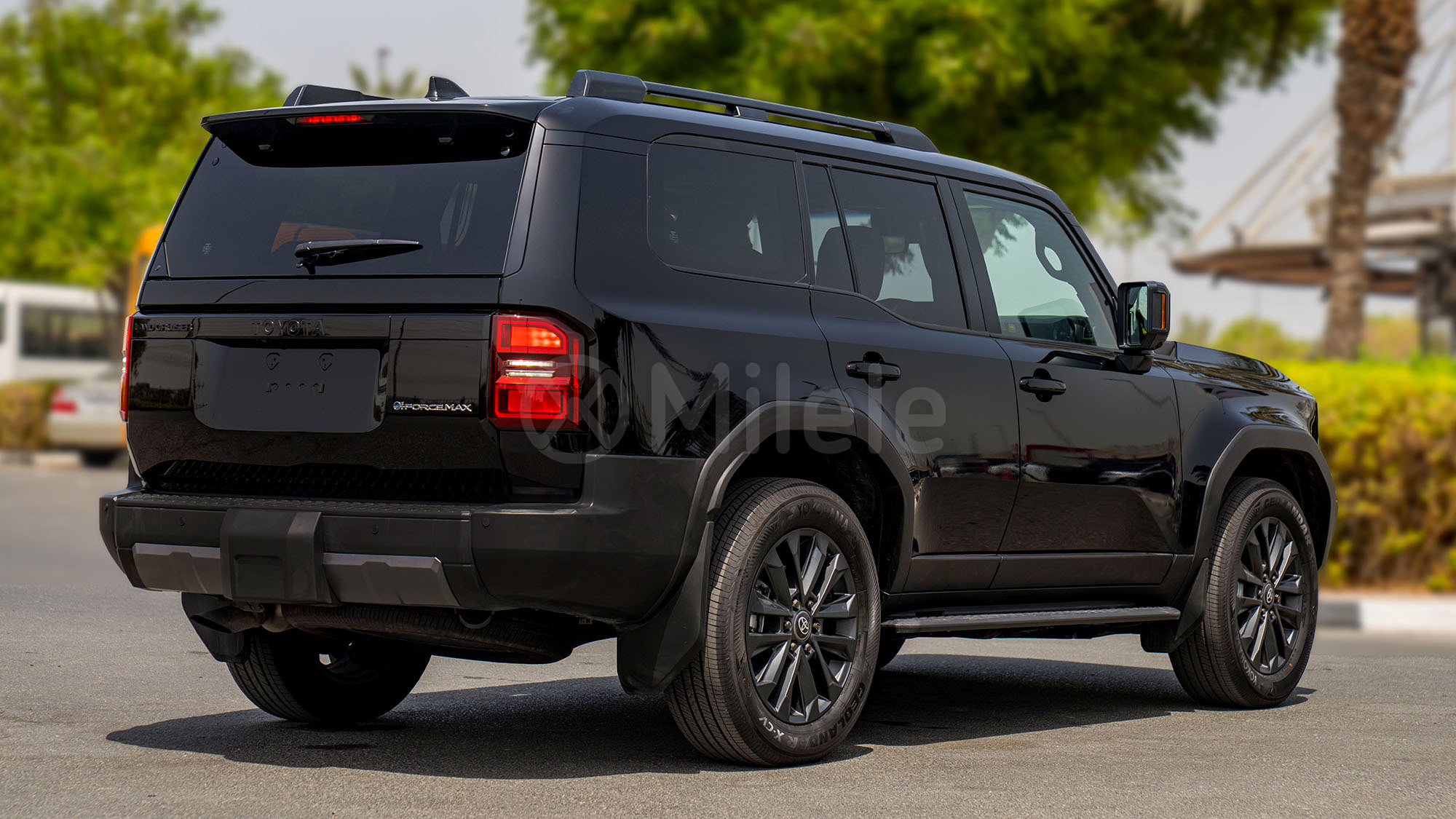 
								(LHD) TOYOTA PRADO 250 PREMIUM 2.4P HEV AT 4X4 MY2025 – BLACK full									