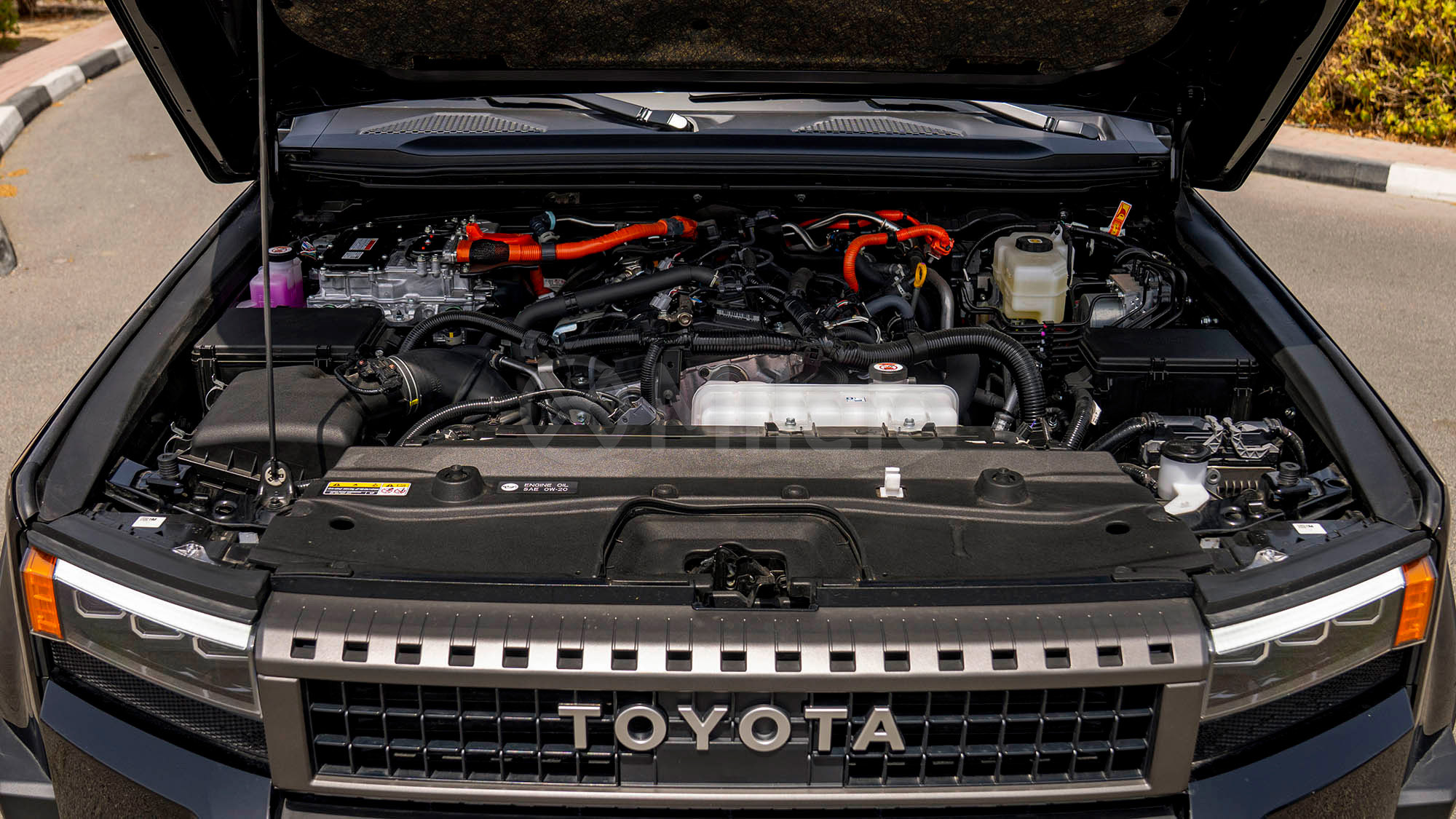 
								(LHD) TOYOTA PRADO 250 PREMIUM 2.4P HEV AT 4X4 MY2025 – BLACK full									