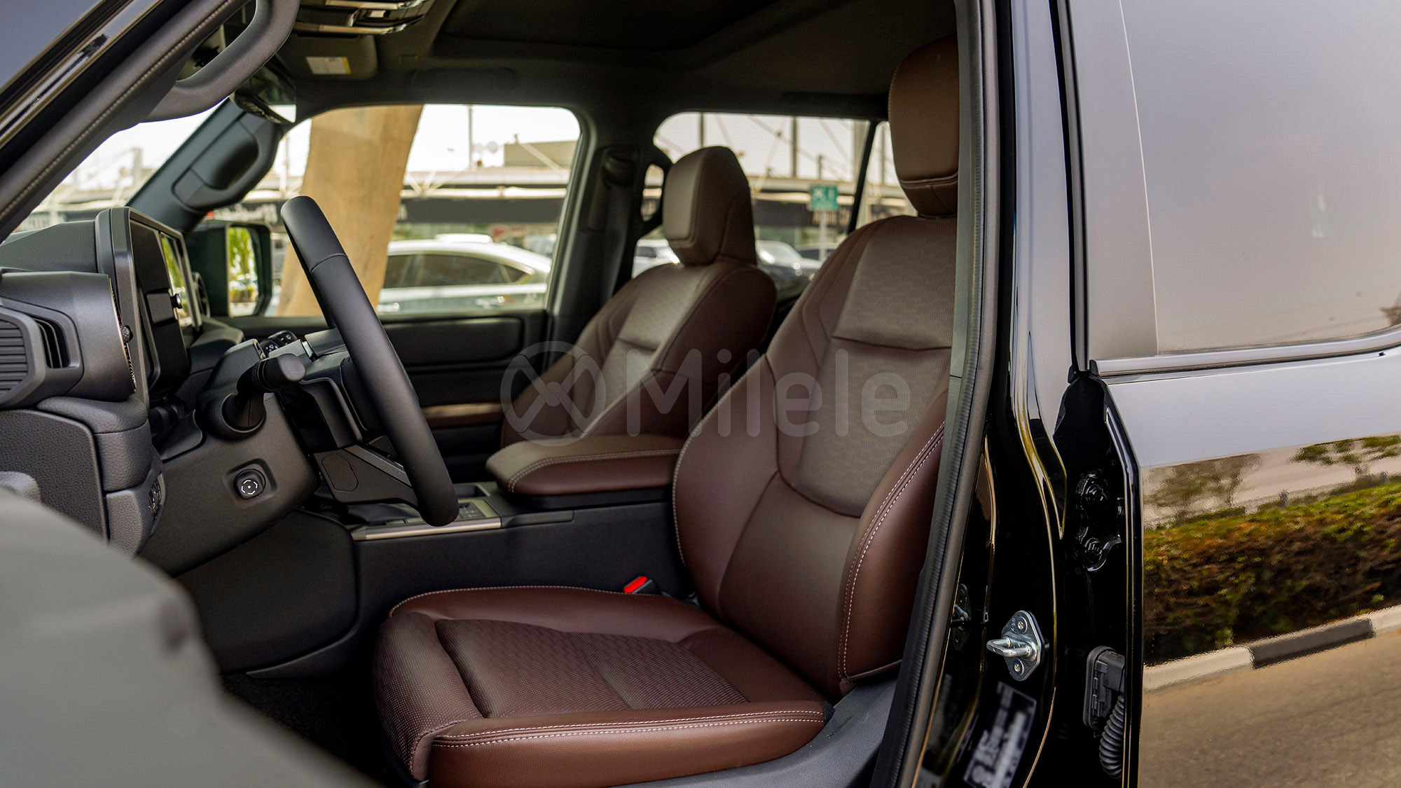 
								(LHD) TOYOTA PRADO 250 PREMIUM 2.4P HEV AT 4X4 MY2025 – BLACK full									