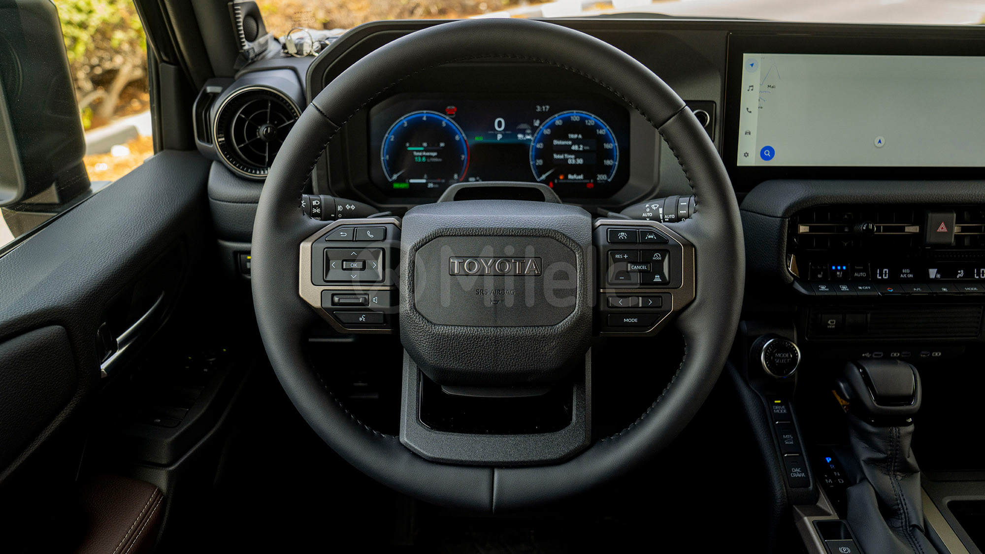 
								(LHD) TOYOTA PRADO 250 PREMIUM 2.4P HEV AT 4X4 MY2025 – BLACK full									
