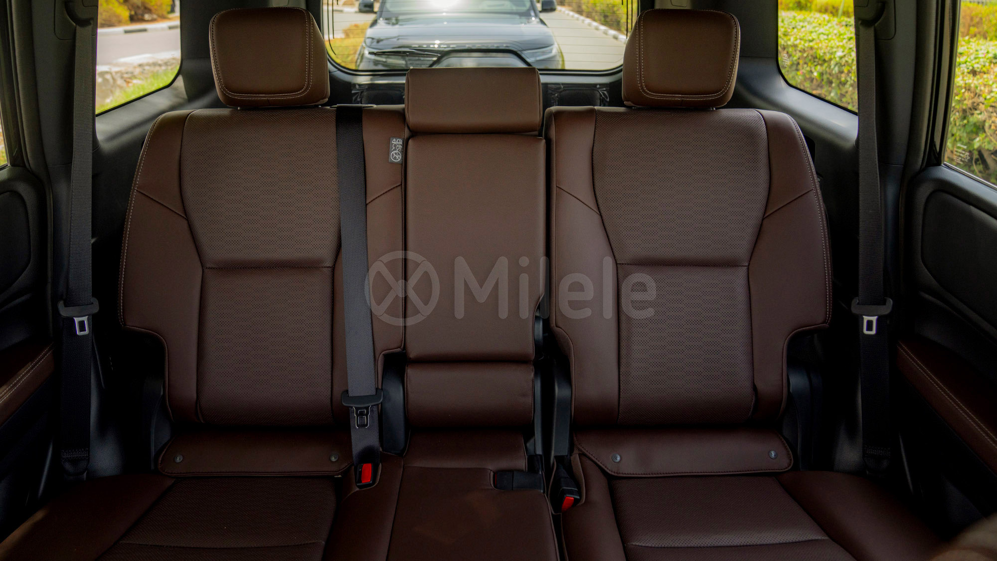 
								(LHD) TOYOTA PRADO 250 PREMIUM 2.4P HEV AT 4X4 MY2025 – BLACK full									