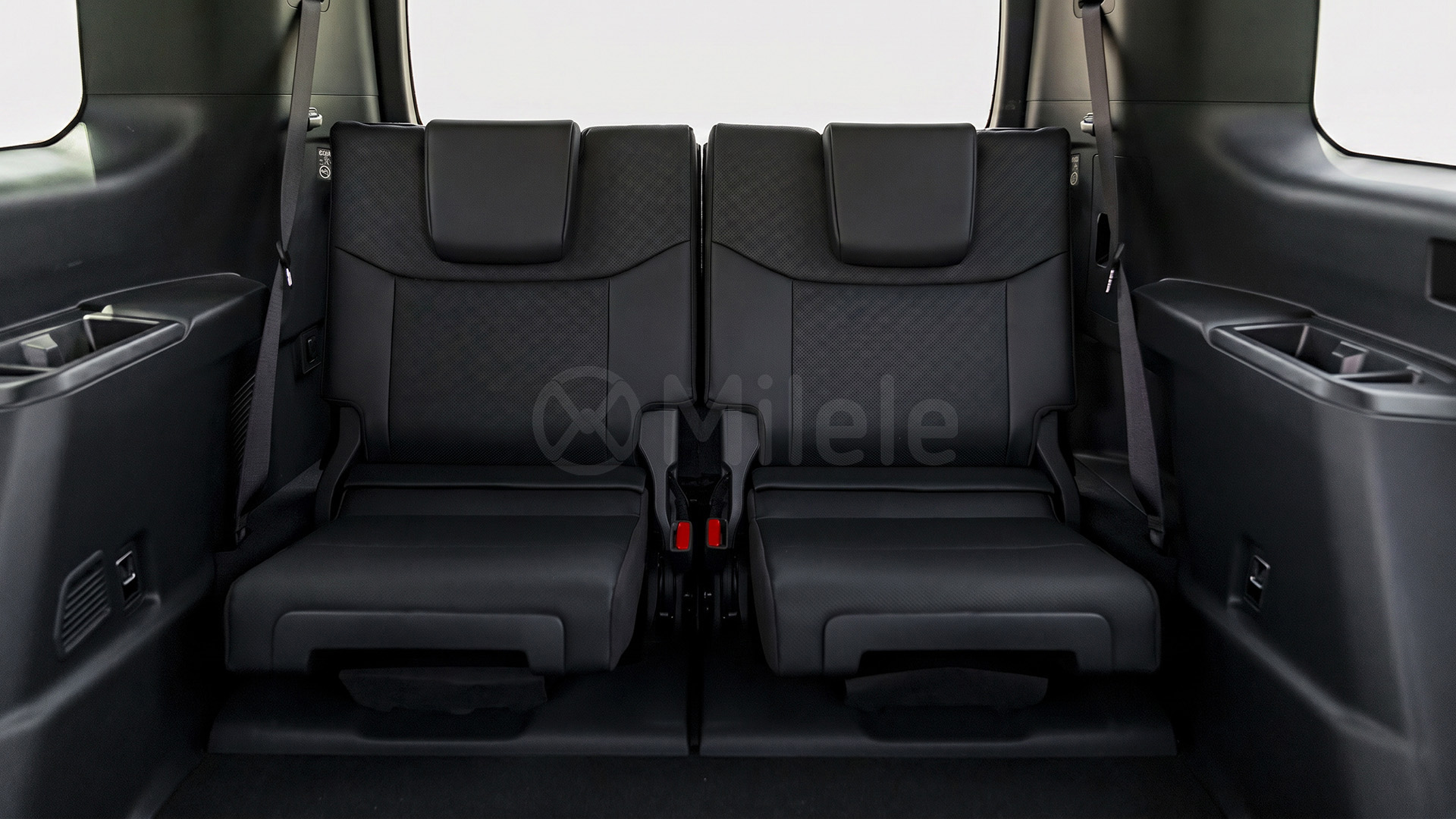
(LHD) TOYOTA PRADO ALR 2.4P AT 4WD MY2025 – WHITE full									