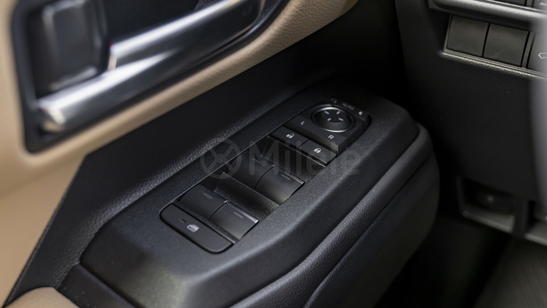 
								(LHD) TOYOTA PRADO ALR 2.4P AT 4WD MY2026 – AVANTGARDEBRONZE full									