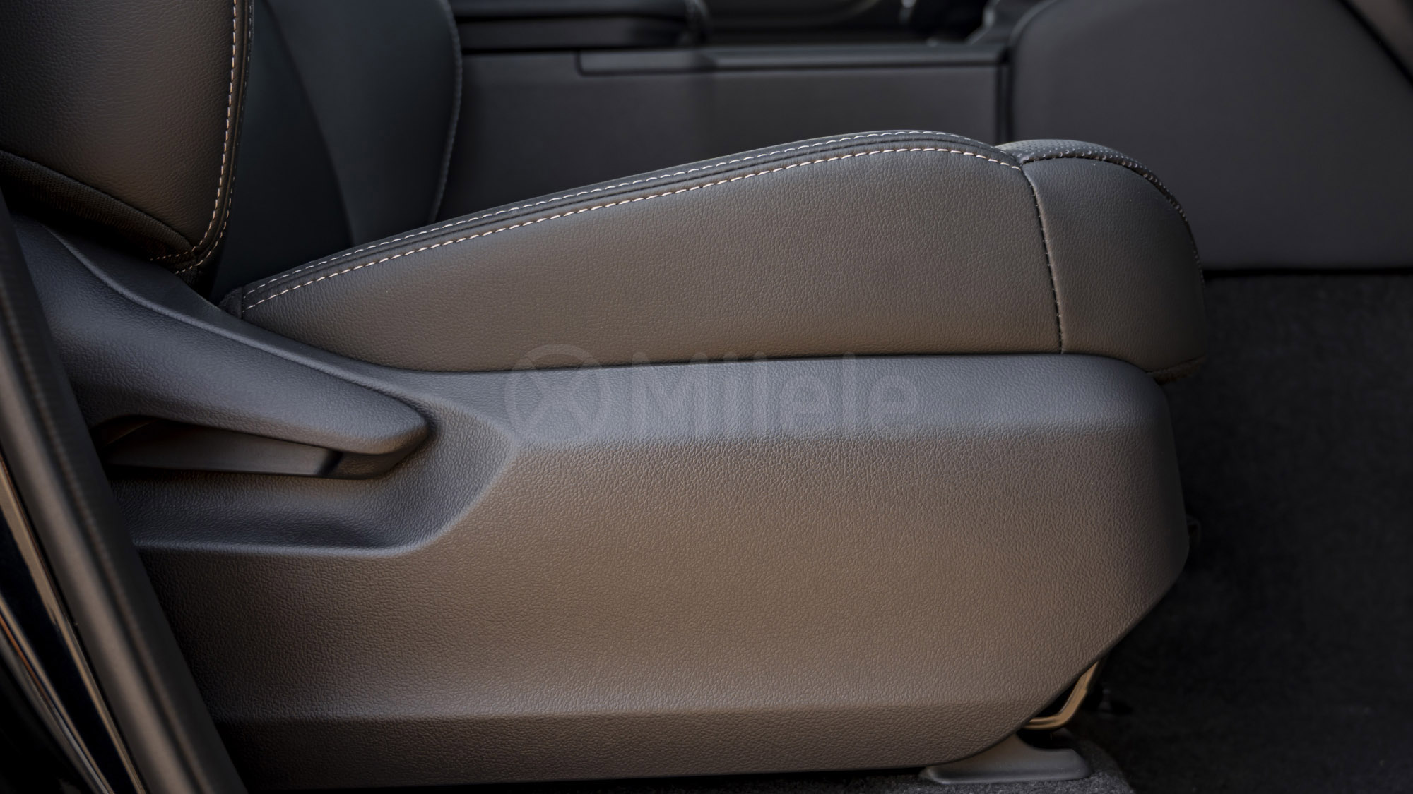 
								(LHD) TOYOTA PRADO 250 WX ADVENTURE 2.8D AT MY2026 – ATTITUDE BLACK full									