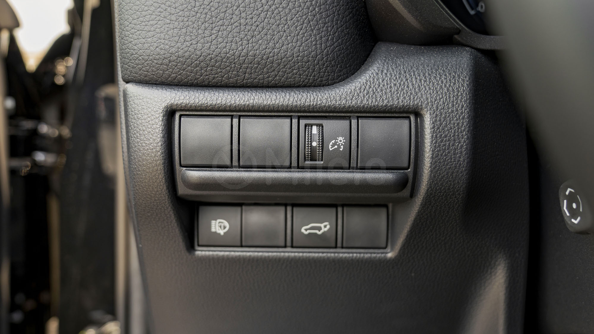 
(LHD) TOYOTA PRADO 250 VX PREMIUM 2.8D AT MY2026 – ATTITUDE BLACK full									