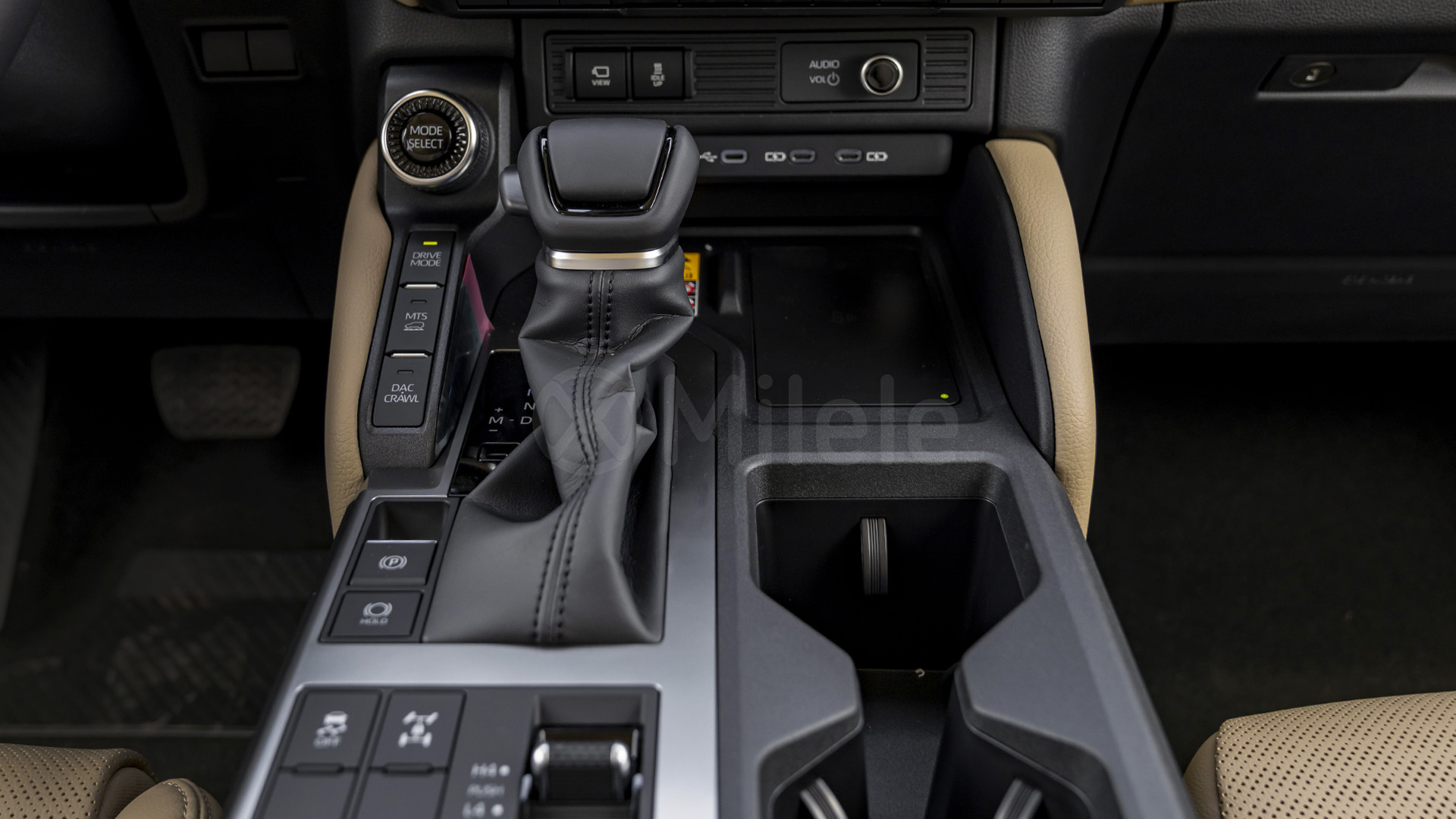 
								(LHD) TOYOTA PRADO 250 VX PREMIUM 2.8D AT MY2026 – BRONZE full									