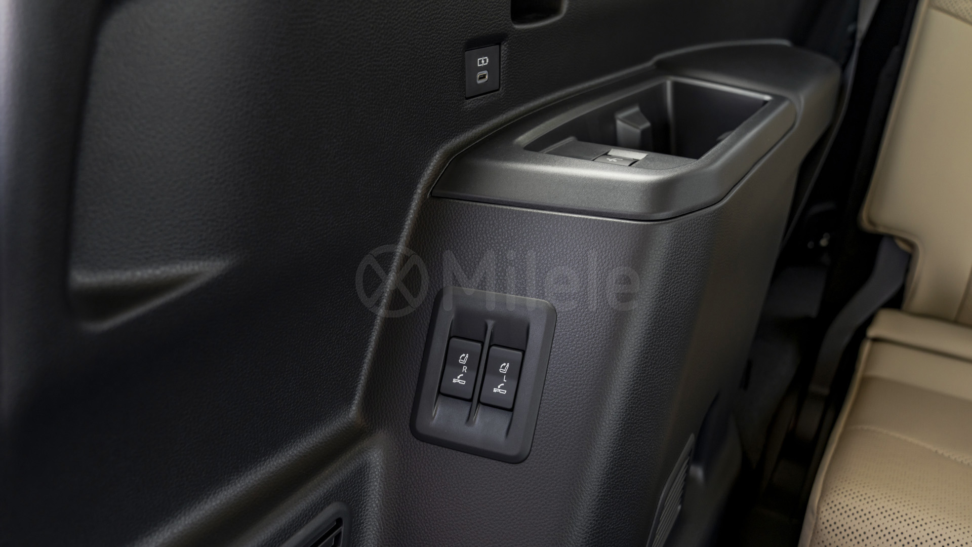 
								(LHD) TOYOTA PRADO 250 VX PREMIUM 2.8D AT MY2026 – BRONZE full									