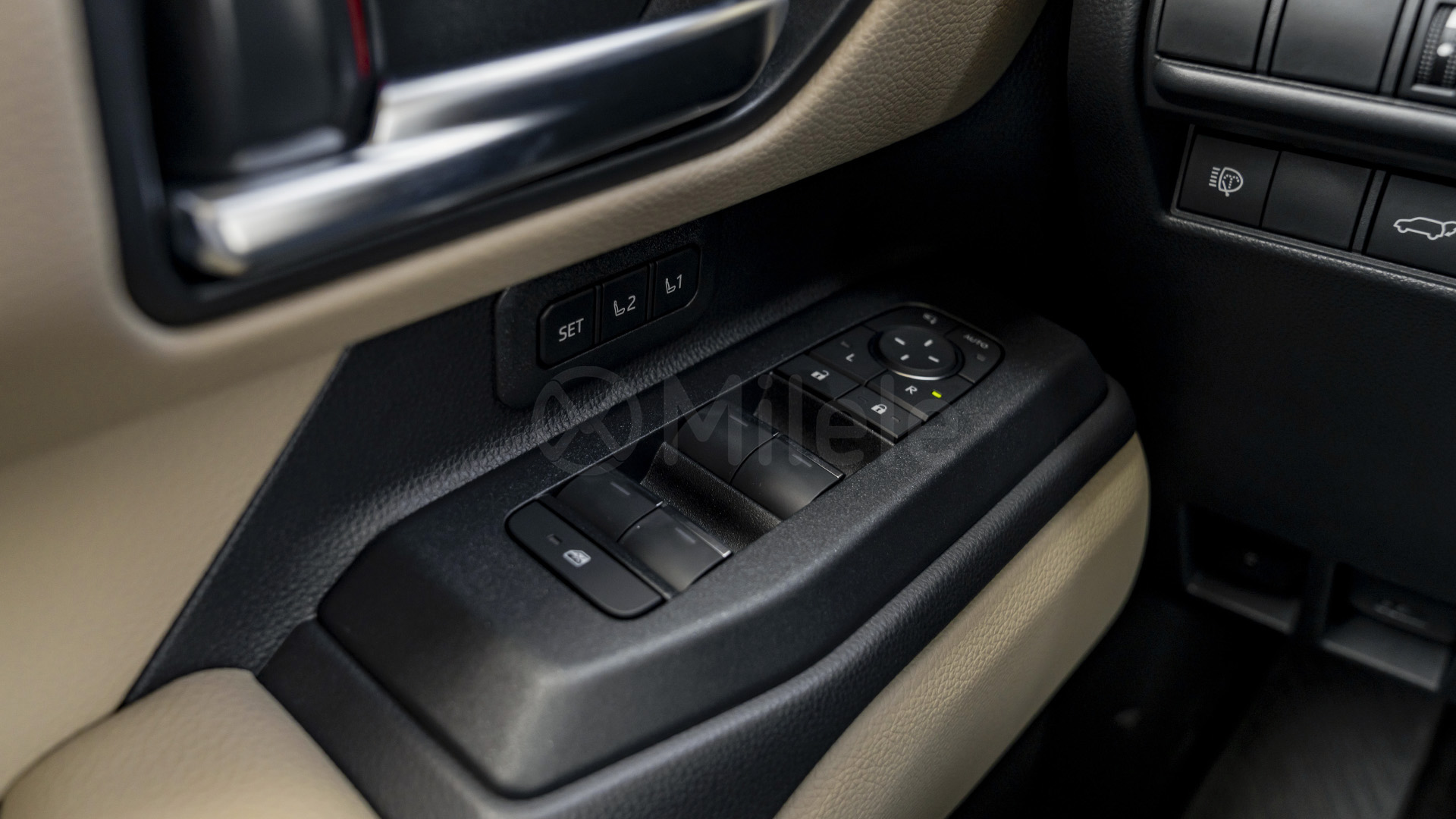 
								(LHD) TOYOTA PRADO 250 VX PREMIUM 2.8D AT MY2026 – BRONZE full									