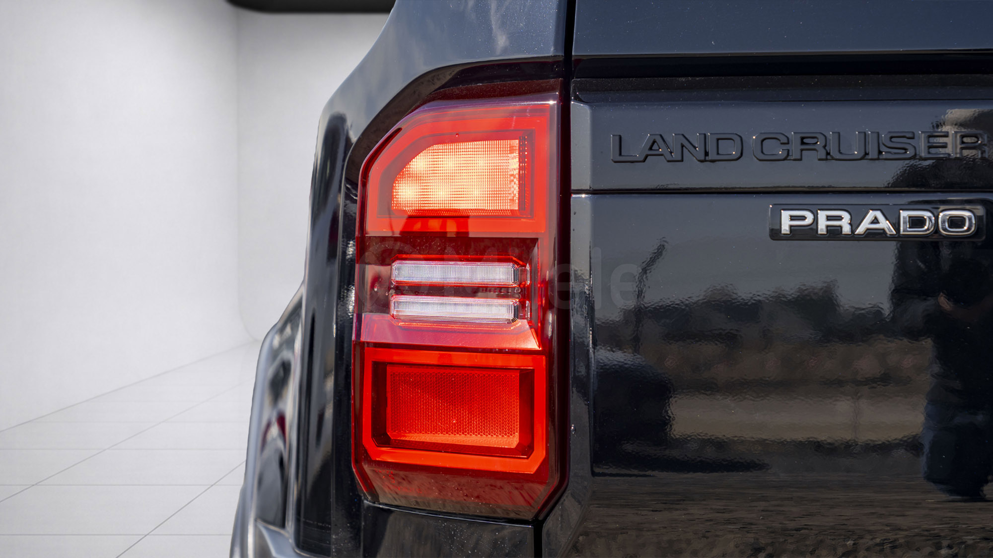 
								(LHD) TOYOTA PRADO 250 TXL 2.8D AT MY2026 – ATTITUDE BLACK full									