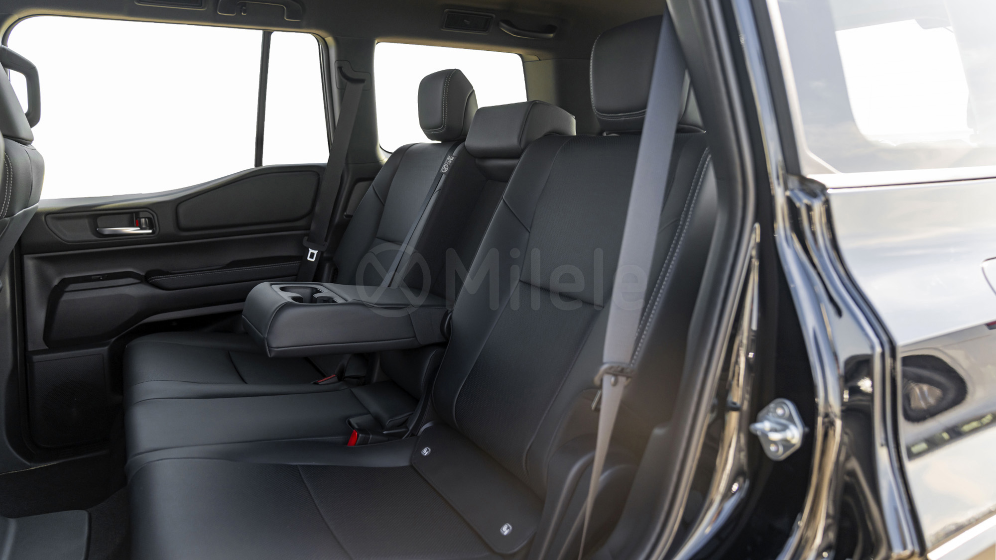 
								(LHD) TOYOTA PRADO 250 TXL 2.8D AT MY2026 – ATTITUDE BLACK full									