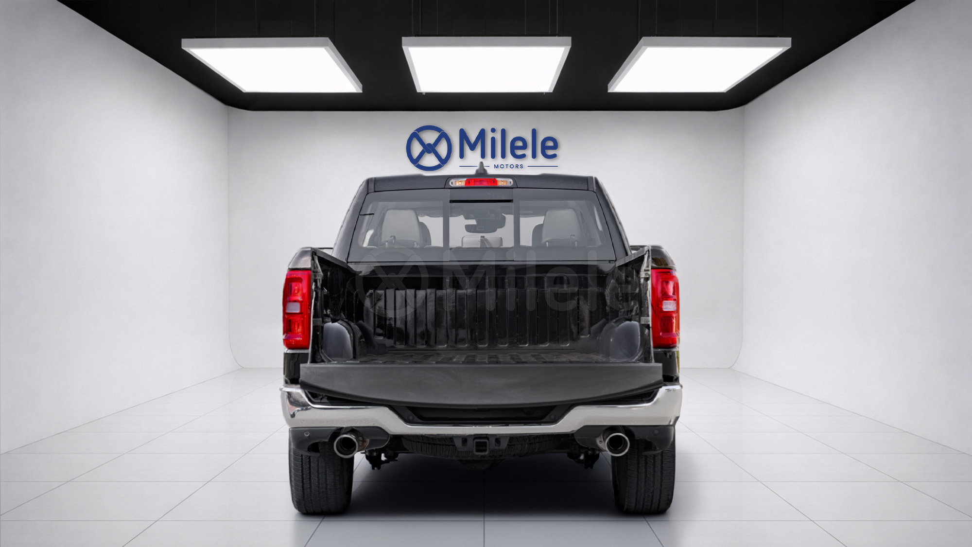 
(LHD) DODGE RAM 1500 LARAMIE 3.0P AT 4WD MY2025 – BLACK full									
