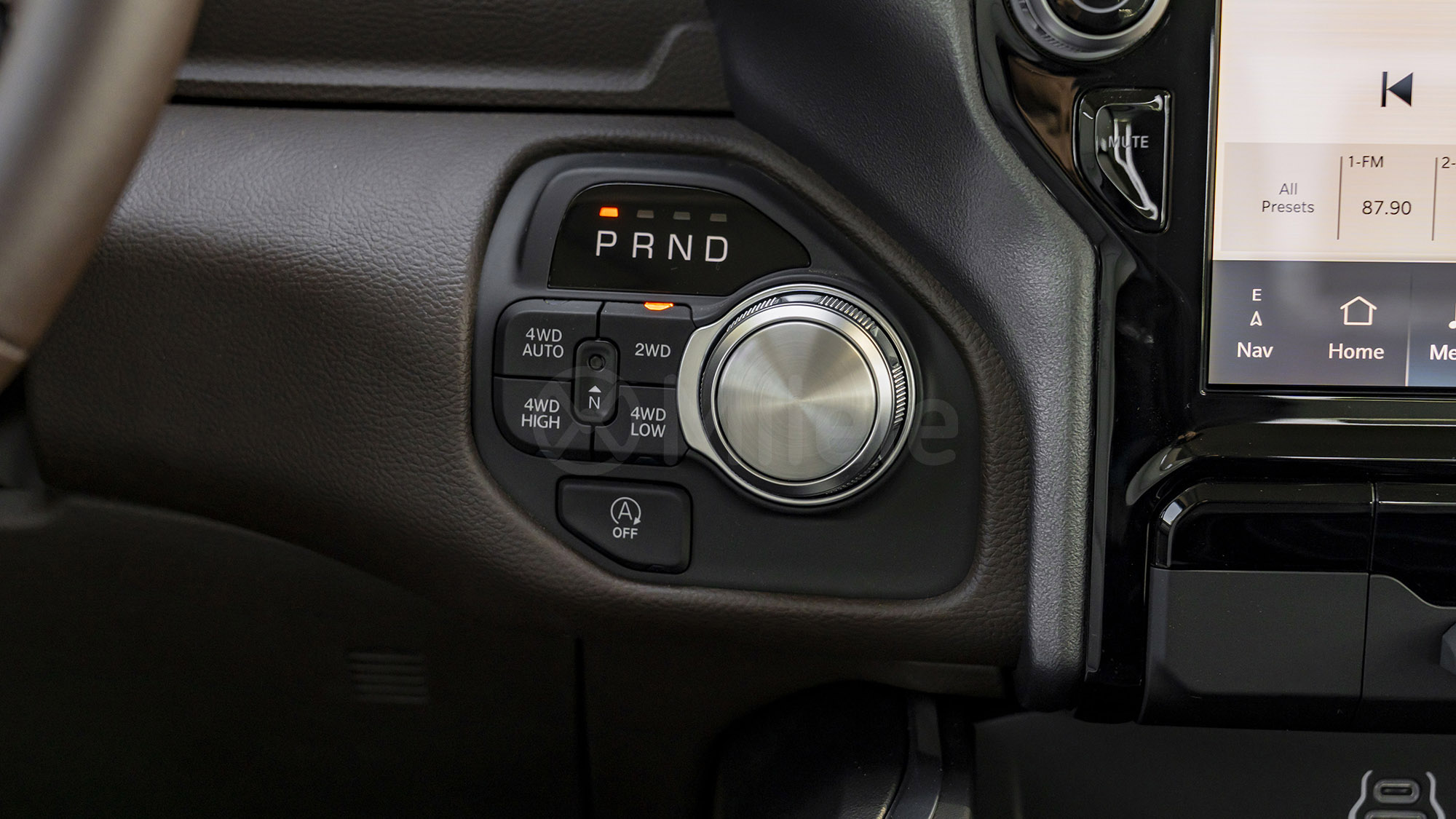 
(LHD) DODGE RAM 1500 LARAMIE 3.0P AT 4WD MY2025 – BLACK full									
