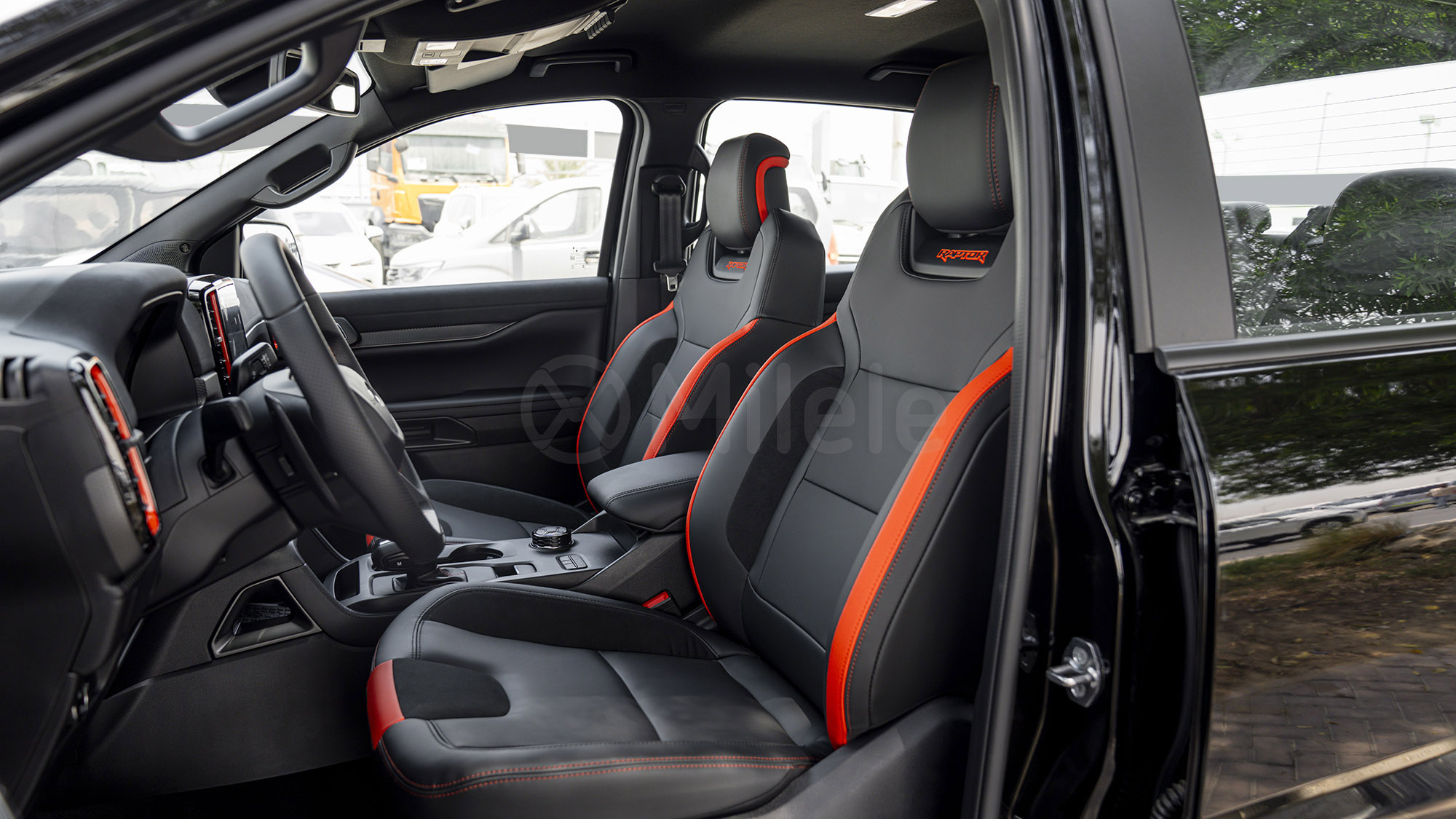 
								(LHD) FORD RANGER RAPTOR 3.0 P AT MY2025 – BLACK full									
