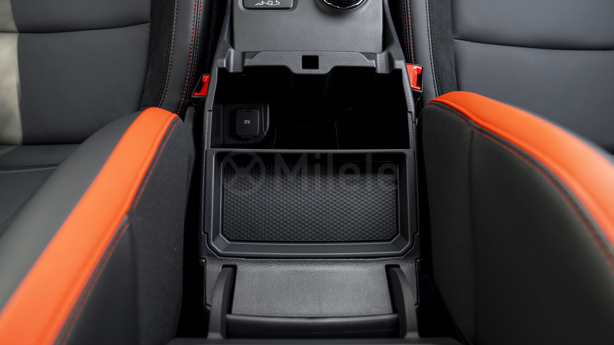 
								(LHD) FORD RANGER RAPTOR 3.0 P AT MY2025 – BLACK full									