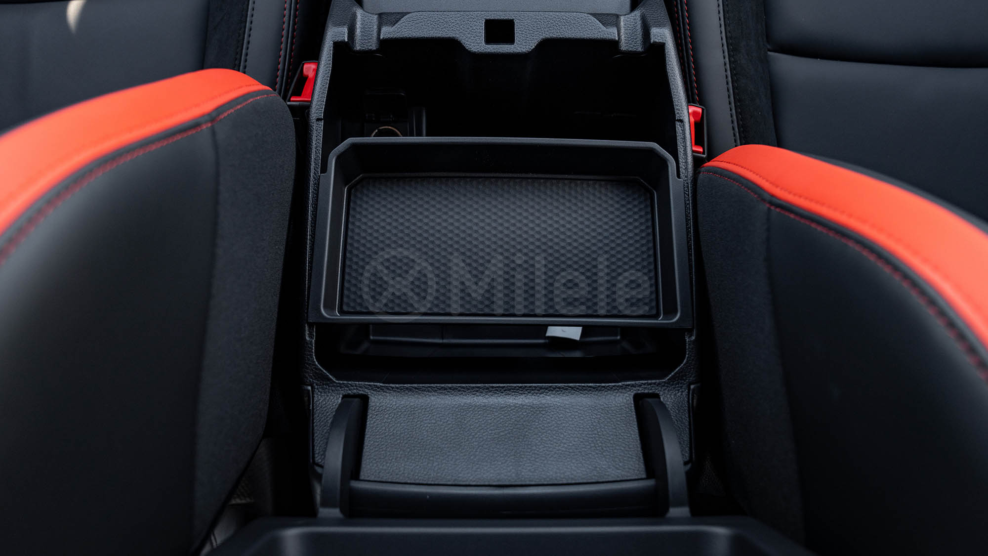 
								(LHD) FORD RANGER RAPTOR 3.0 P AT MY2025 – BLACK full									