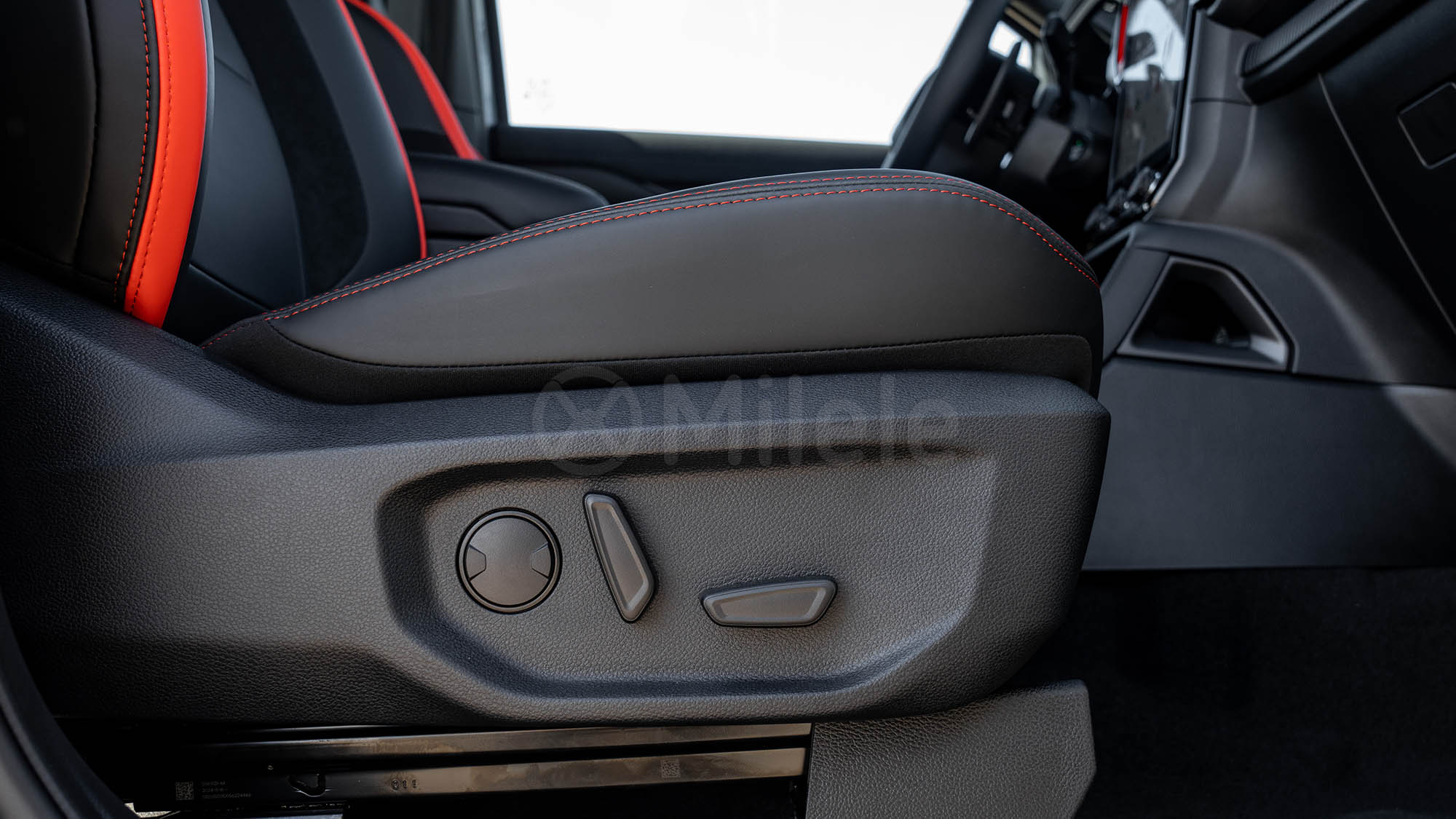 
								(LHD) FORD RANGER RAPTOR 3.0 P AT MY2025 – BLACK full									