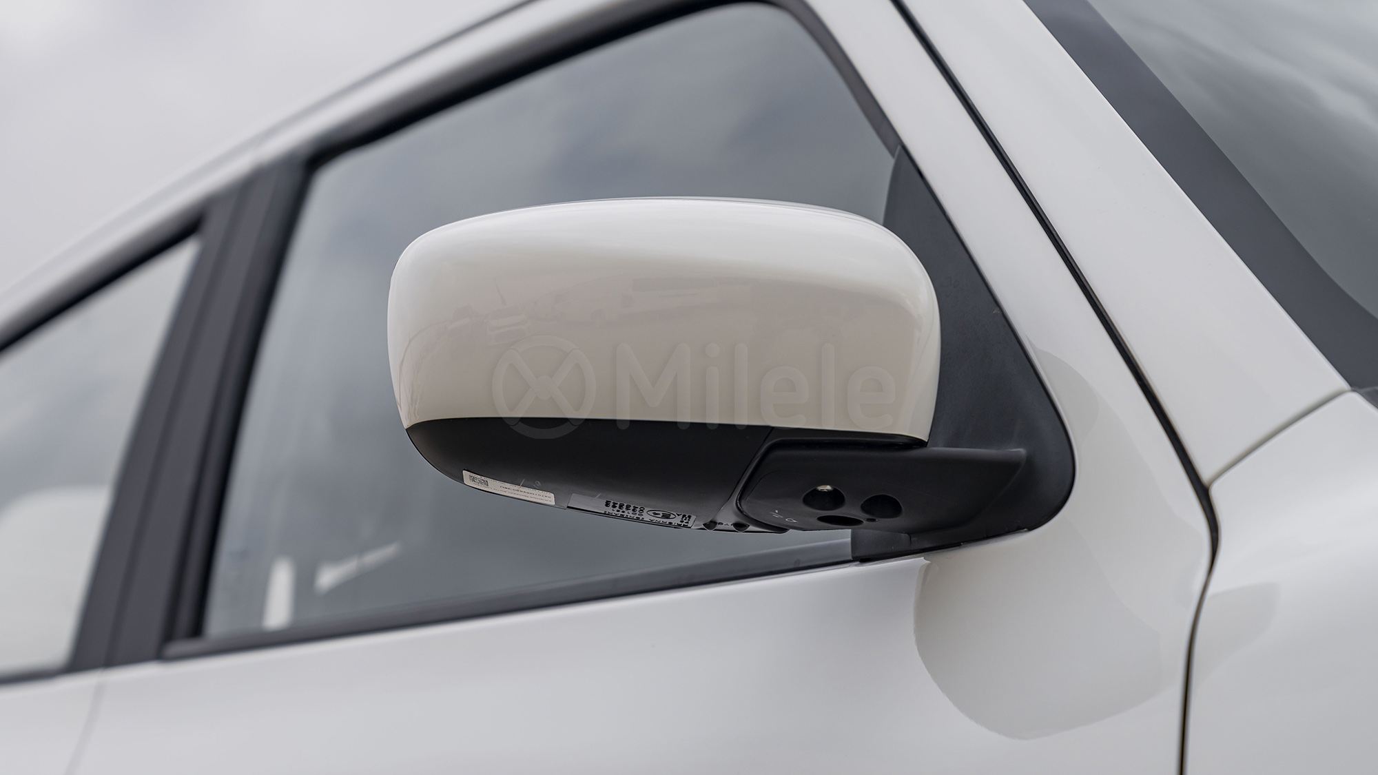 
(LHD) SUZUKI S-PRESSO GL ALLOY 1.0P AT FWD MY2026 – WHITE full									