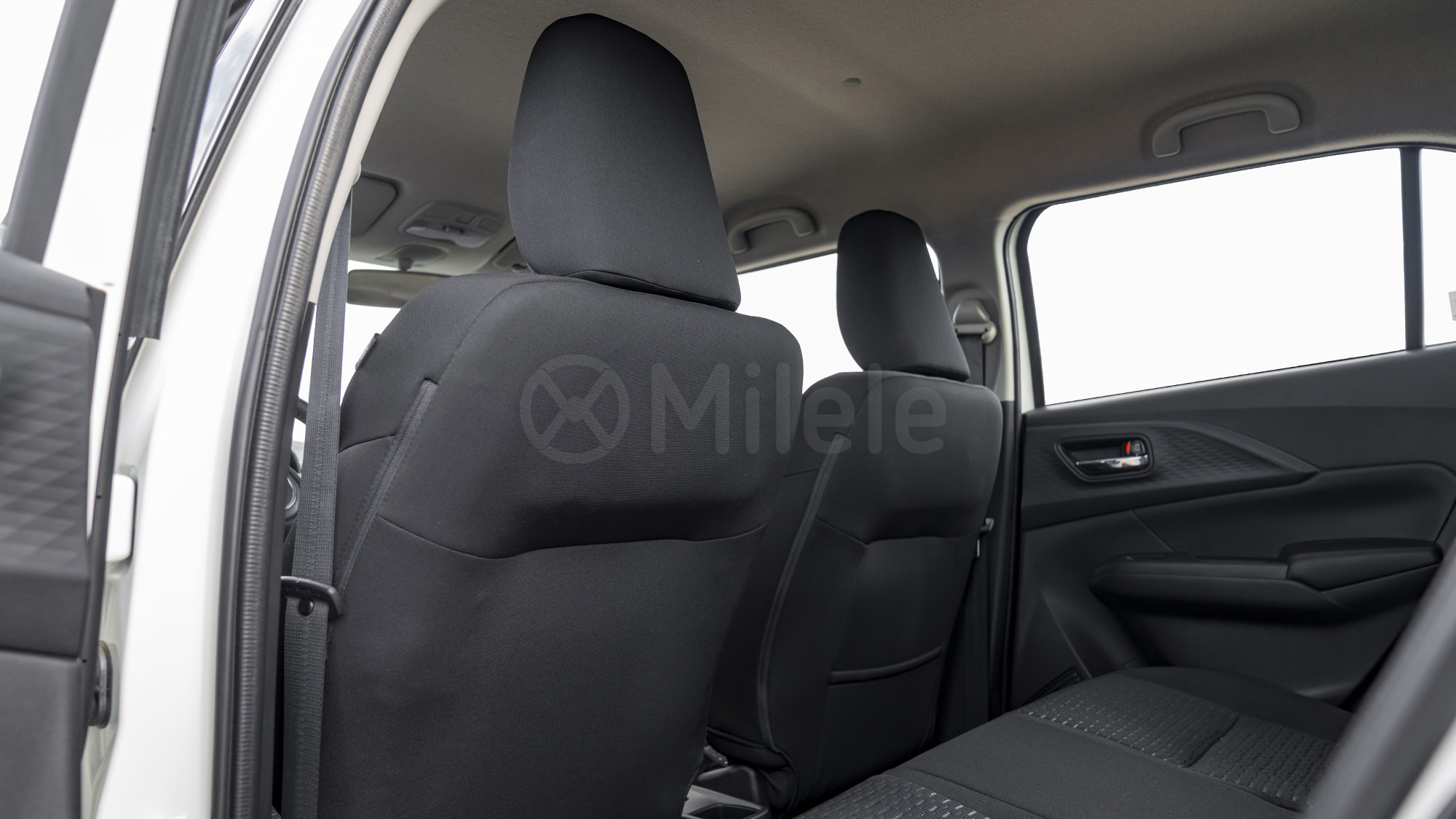 
								(LHD) SUZUKI SWIFT GLX 1.2P AT MY2026 – BluishBlackPearlRoofArcticWhiteBody full									