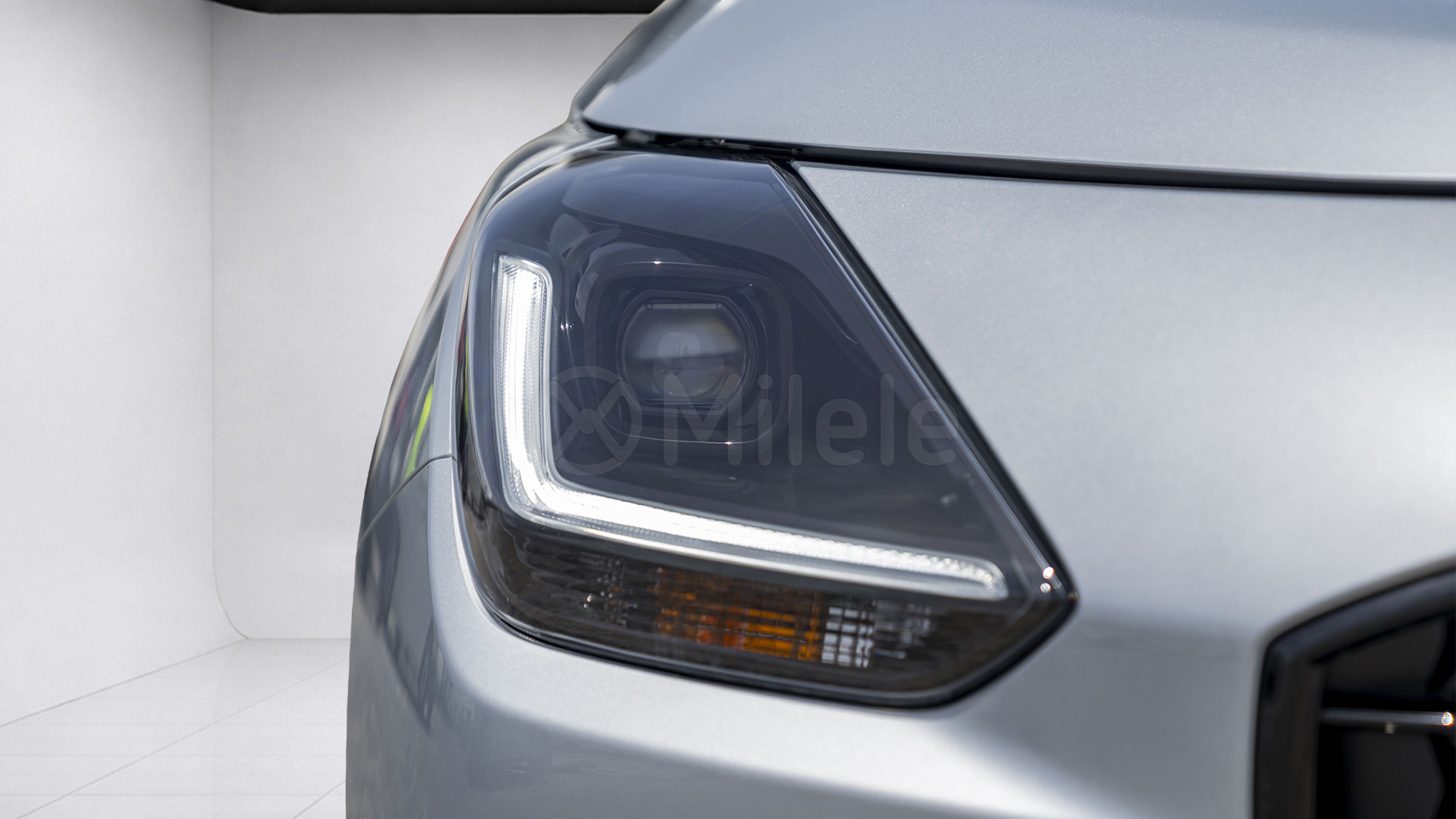 
								(LHD) SUZUKI SWIFT GLX 1.2P AT FWD MY2026 – SILVER full									