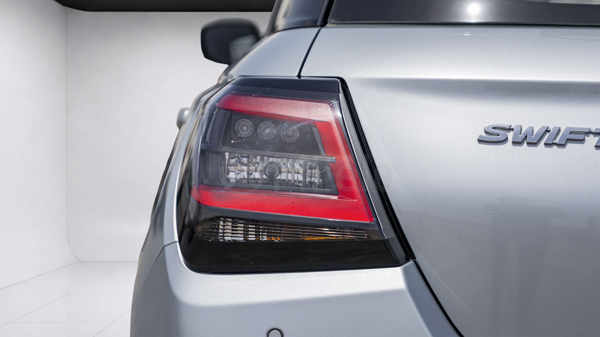 
								(LHD) SUZUKI SWIFT GLX 1.2P AT FWD MY2026 – SILVER full									