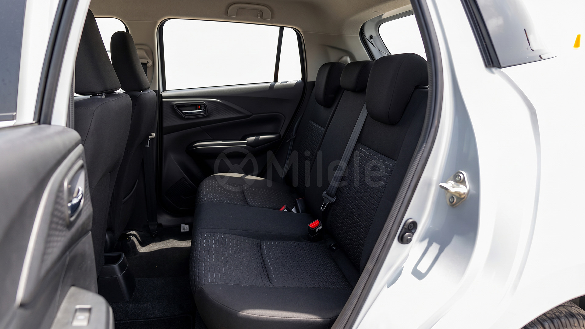 
								(LHD) SUZUKI SWIFT GLX 1.2P AT FWD MY2026 – SILVER full									