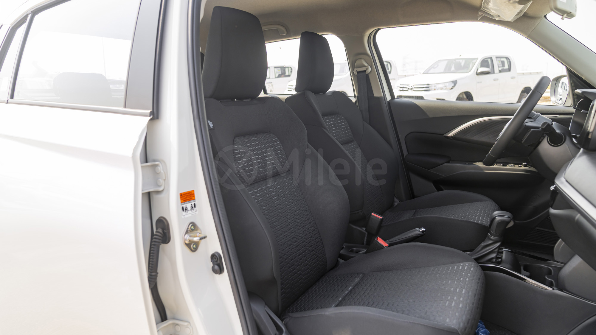 
								(LHD) SUZUKI SWIFT GLX 1.2P AT FWD MY2026 – WHITE full									