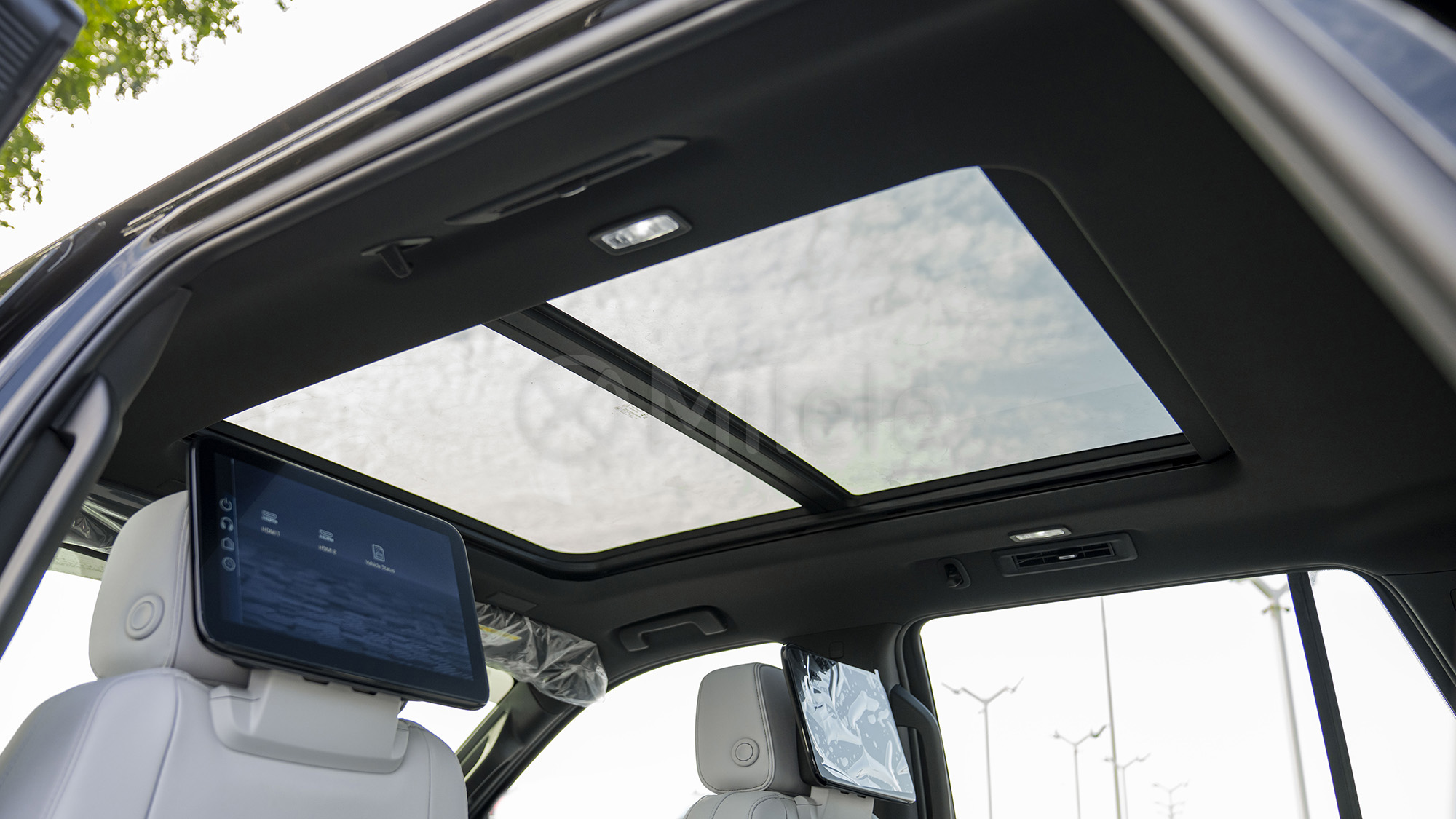 
								(LHD) CHEVROLET TAHOE Premier 5.3P AT MY2025 – BLACK full									