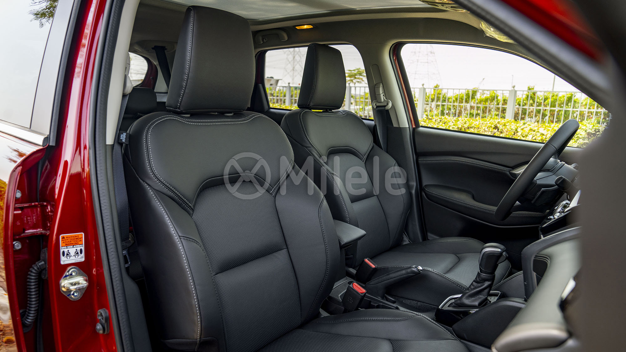 
(LHD) SUZUKI VITARA GLX 1.5P AT 4X4 MY2025 – RED full									