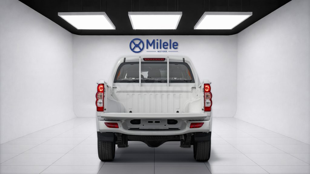 (LHD) GWM WINGLE 5 LUXURY 2.0D MT 4X4 MY2026 – White