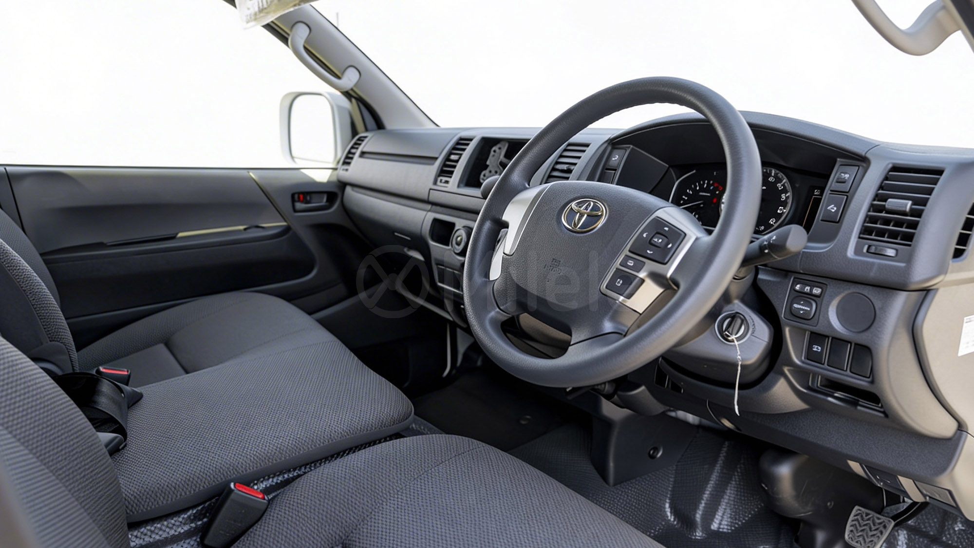 
(RHD) Toyota HIACE VAN LONG DX 2.0P AT MY2025 – WHITE full									