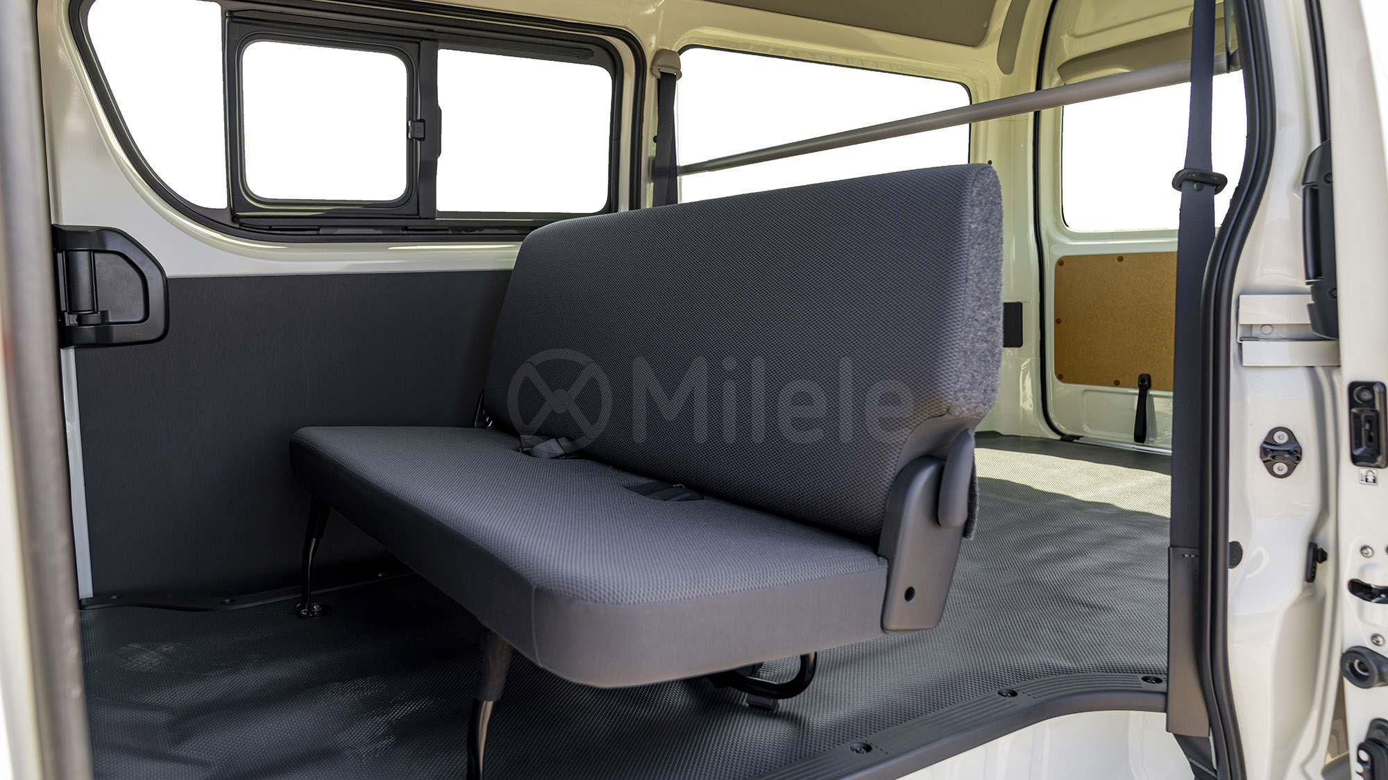 
(RHD) Toyota HIACE VAN LONG DX 2.0P AT MY2025 – WHITE full									