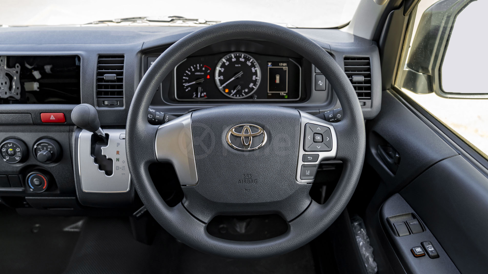 
(RHD) Toyota HIACE VAN LONG DX 2.0P AT MY2025 – WHITE full									