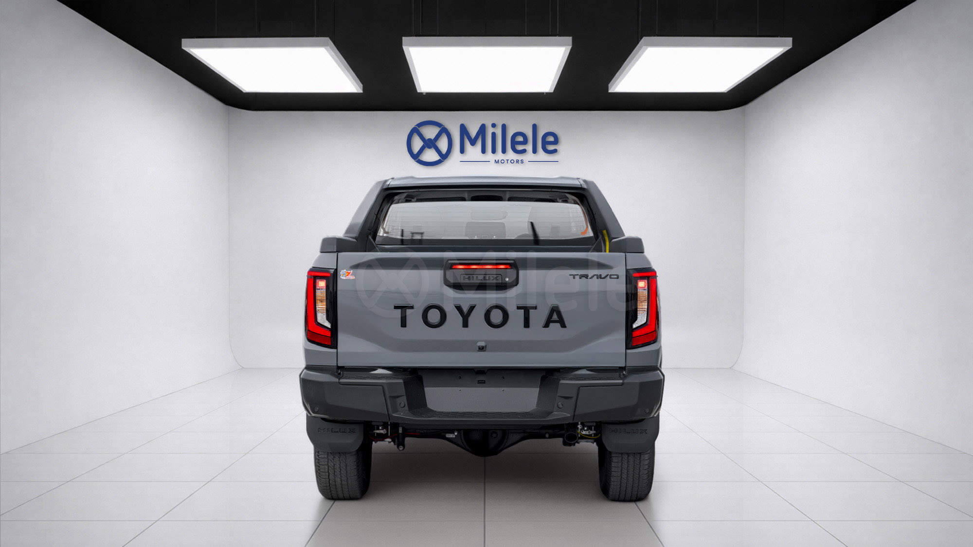 
								(RHD) TOYOTA HILUX TRAVO OVERLAND PLUS 2.8D AT MY2026 – GREY full									