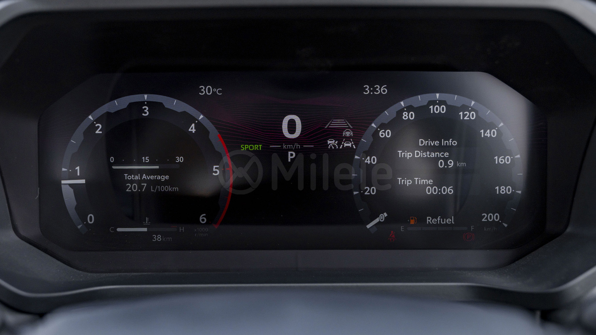 
								(RHD) TOYOTA HILUX TRAVO OVERLAND PLUS 2.8D AT MY2026 – GREY full									
